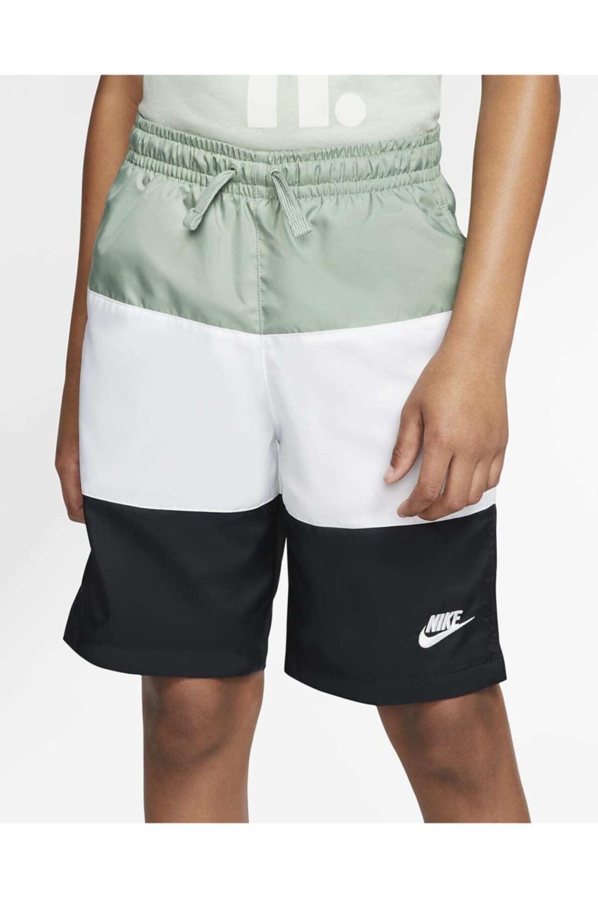Nike Unisex Çocuk Beyaz Yeşil Siyah B Nsw Short Şort Cw1021-352 Havuz Ve Deniz Şortu