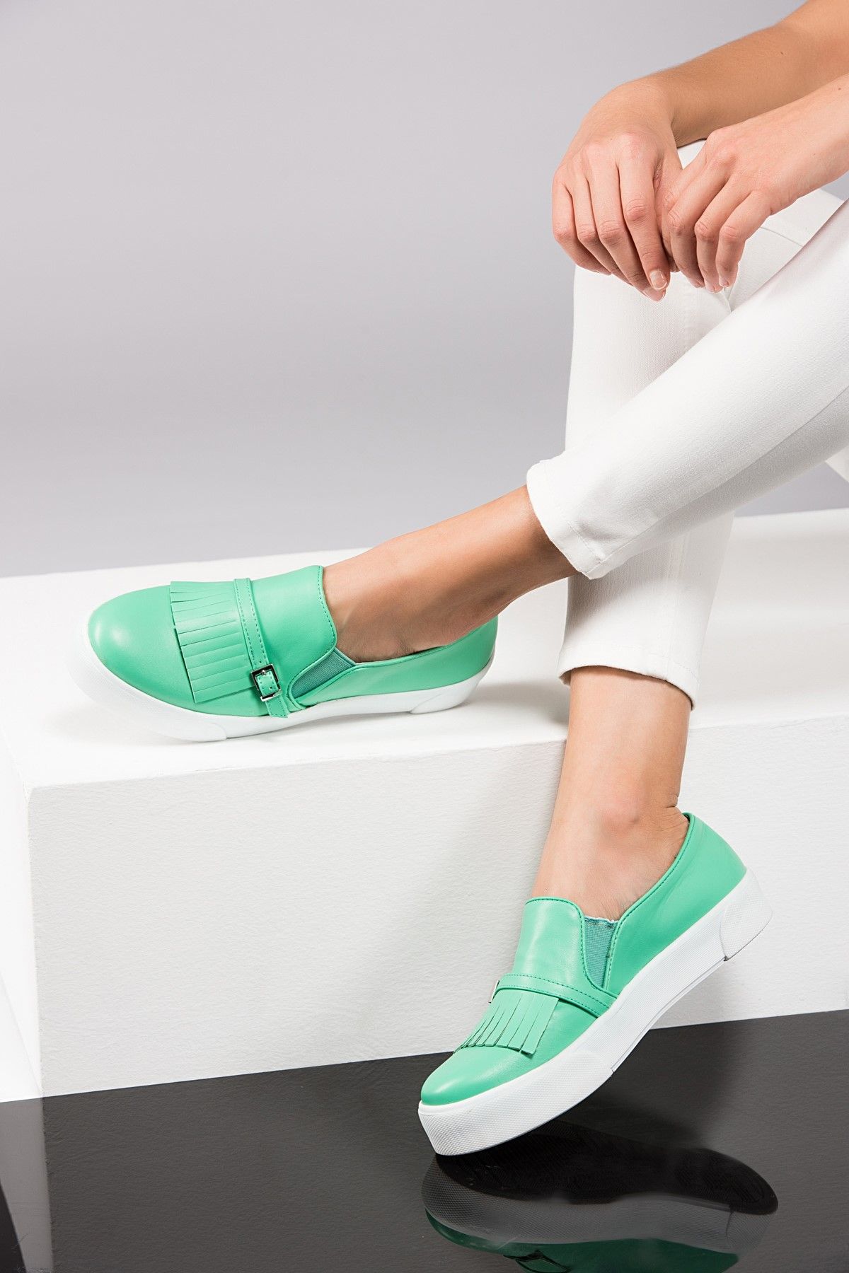 Derimod Yeşil Kadın Ayakkabı