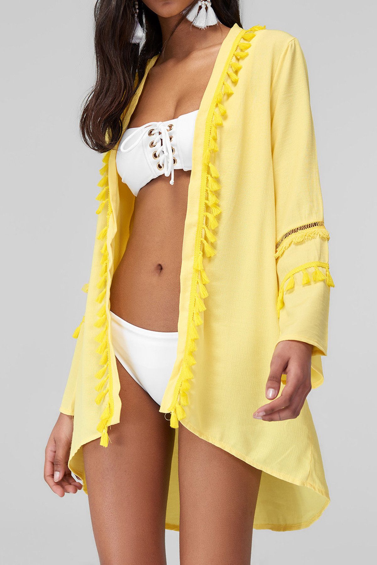 TRENDYOLMİLLA Sarı Püskül Detaylı Volanlı Kimono TBESS18LE0023