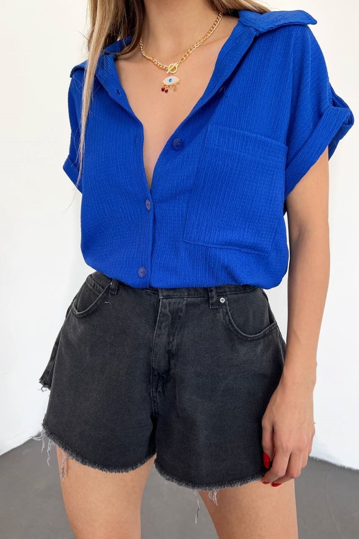 lovebox Kadın Gofre Kumaş Kısa Kollu Cep Detaylı Saks Mavi Gömlek 9628