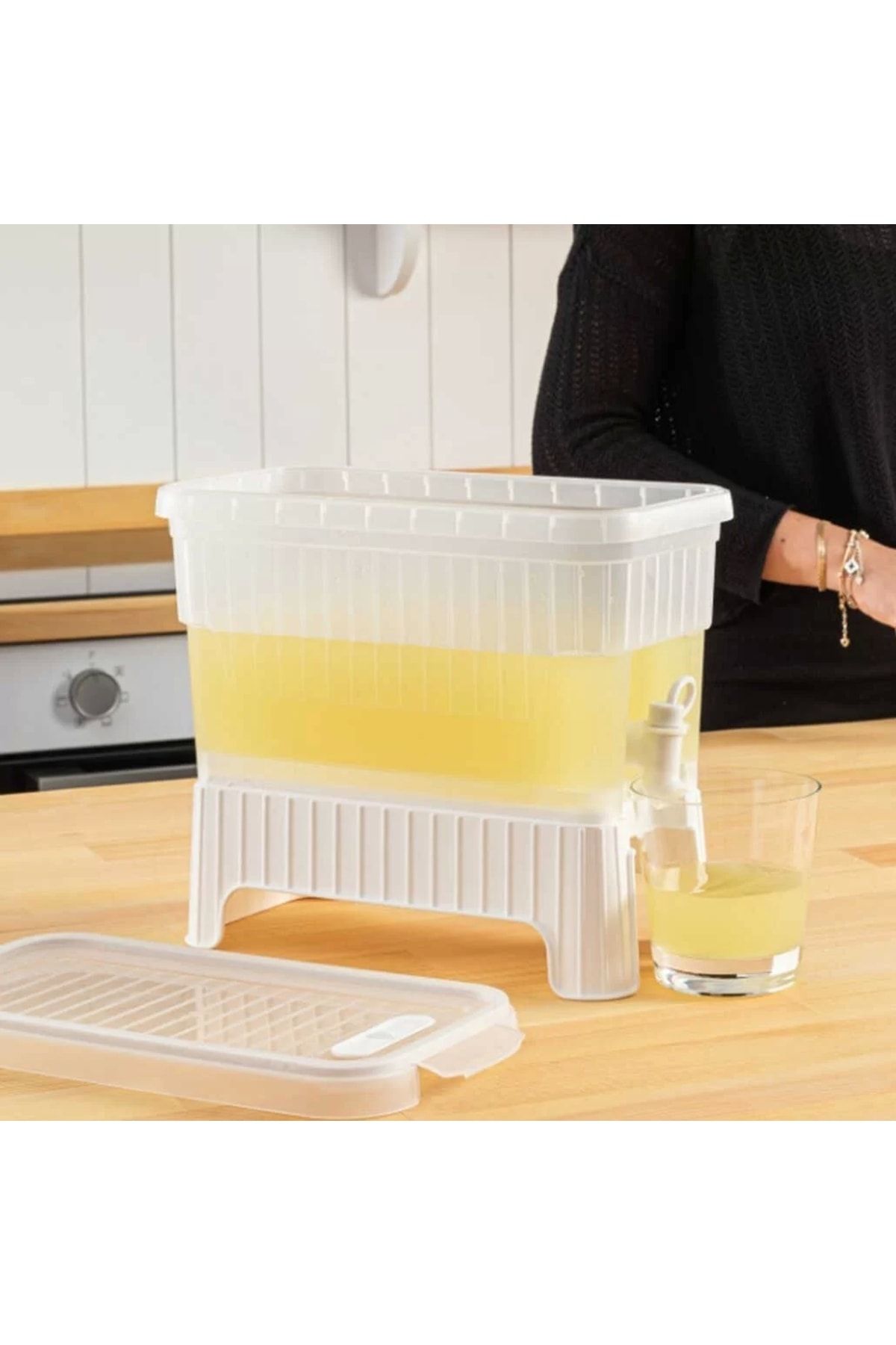 Lisinya Beyaz Buzdolabı Içi Musluklu Ayaklı Su -limonata - Içecek Sebili Piknik Bidonu 4 Lt ()