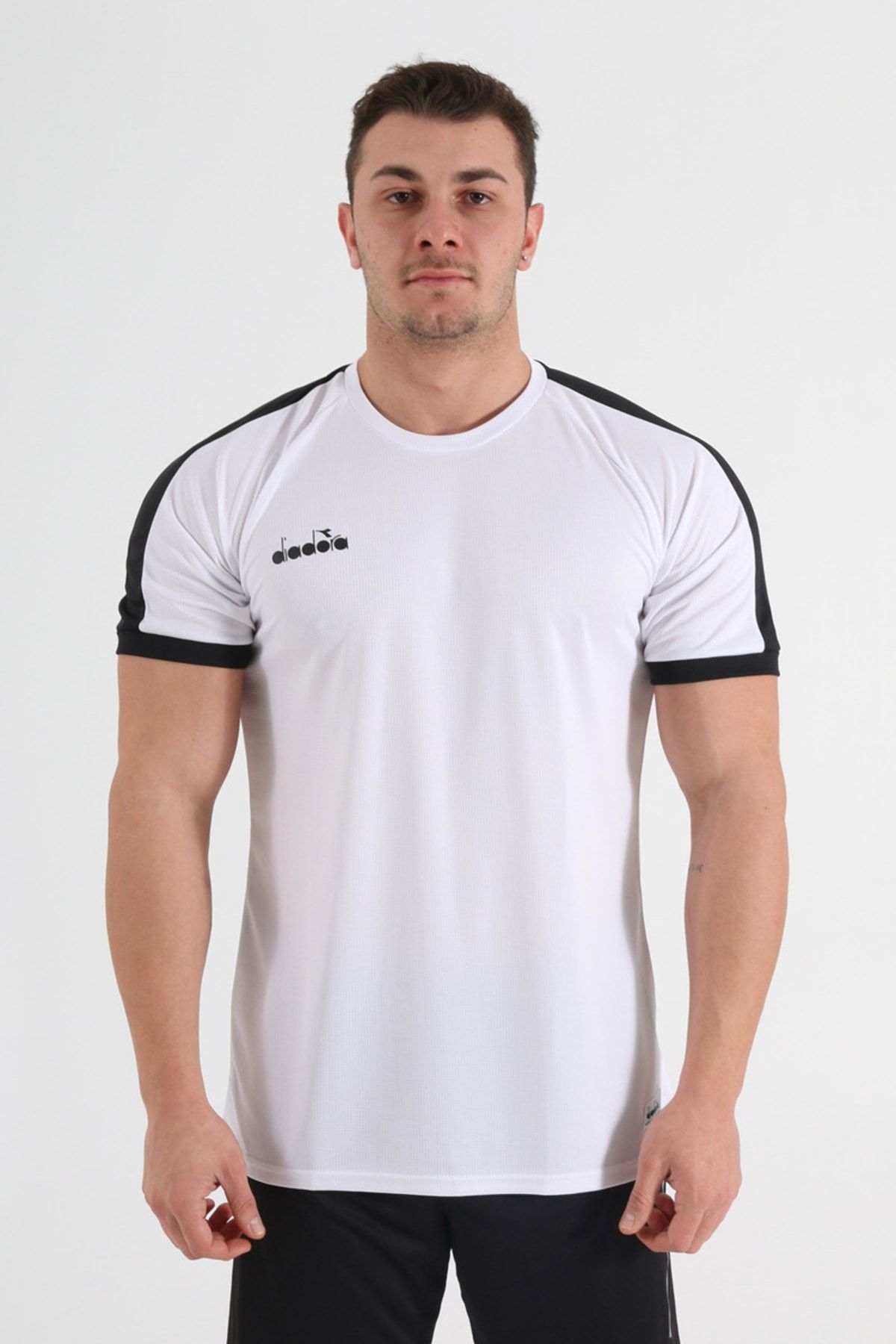 Diadora Mundial 21 Antrenman T-shirt Beyaz-siyah