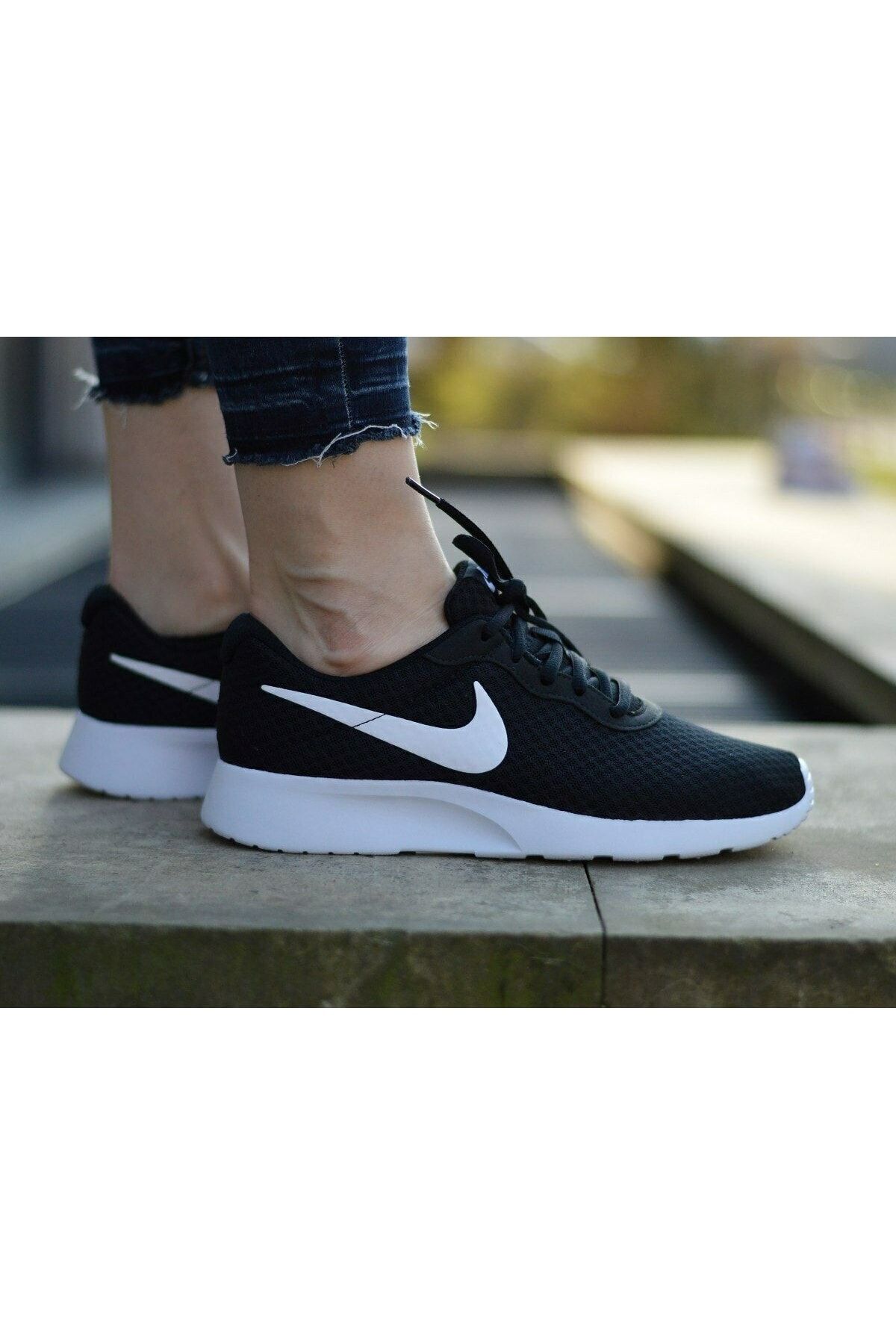 Nike Dj6258-003 Tanjun Erkek Yürüyüş Koşu Ayakkabısı