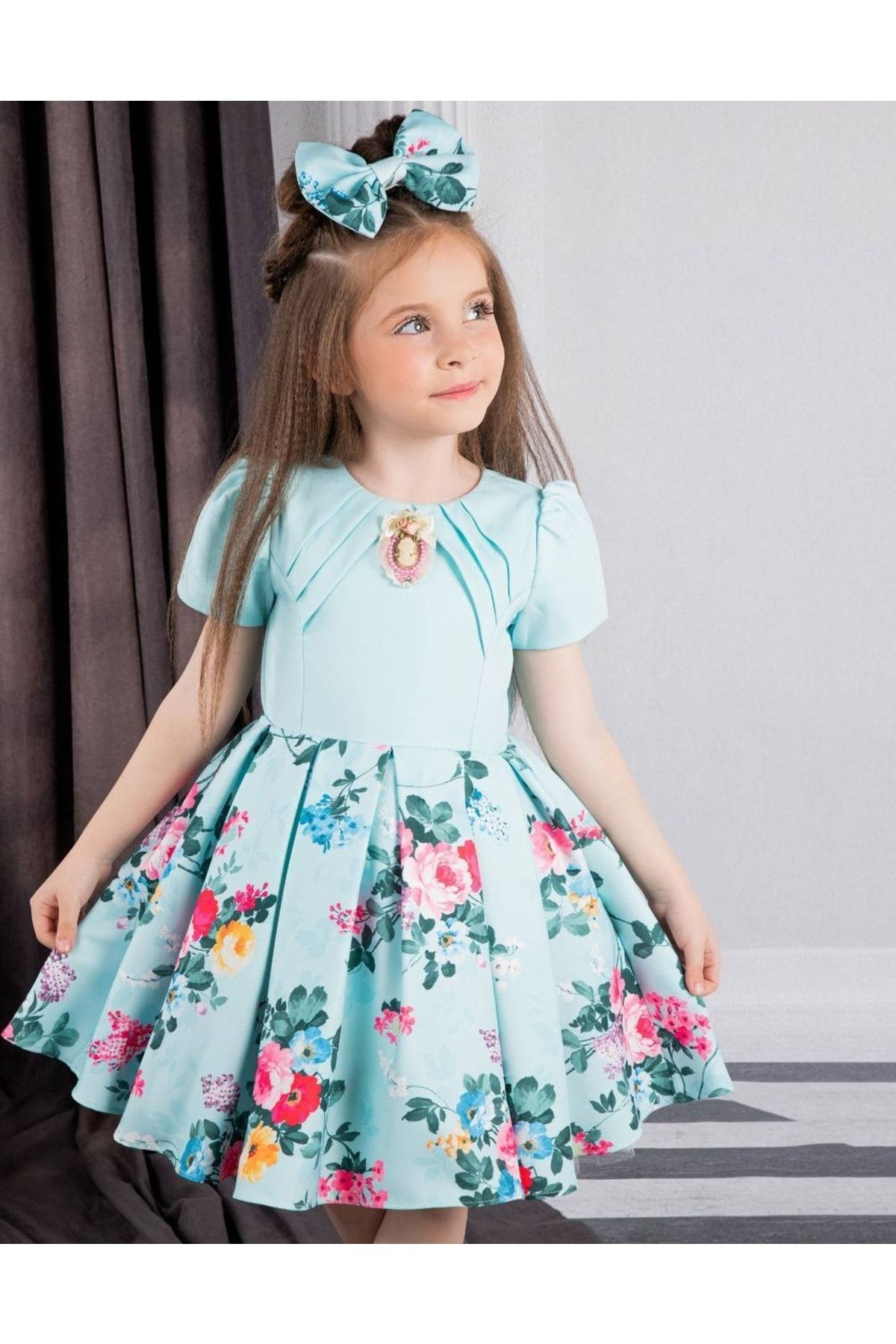 Sare Çocuk Giyim Çiçek Ve Broş Detaylı Kız Çocuk Elbise