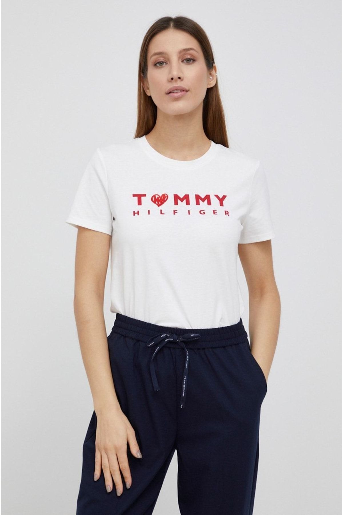 Tommy Hilfiger Heart Logo Regular Fit Tshirt