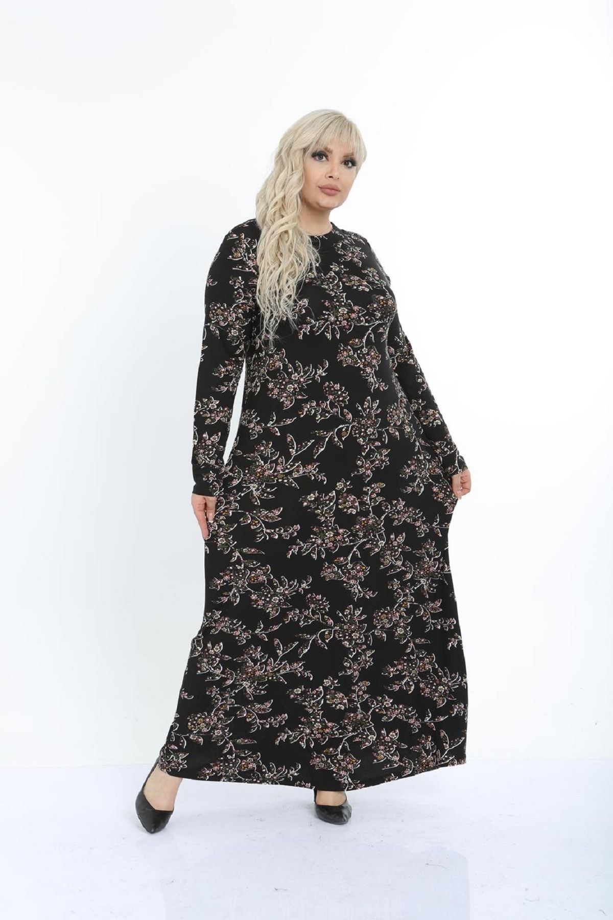 Şirin Butik Kadın Çiçek Desenli Yaka Pervazlı Siyah Viskon Elbise