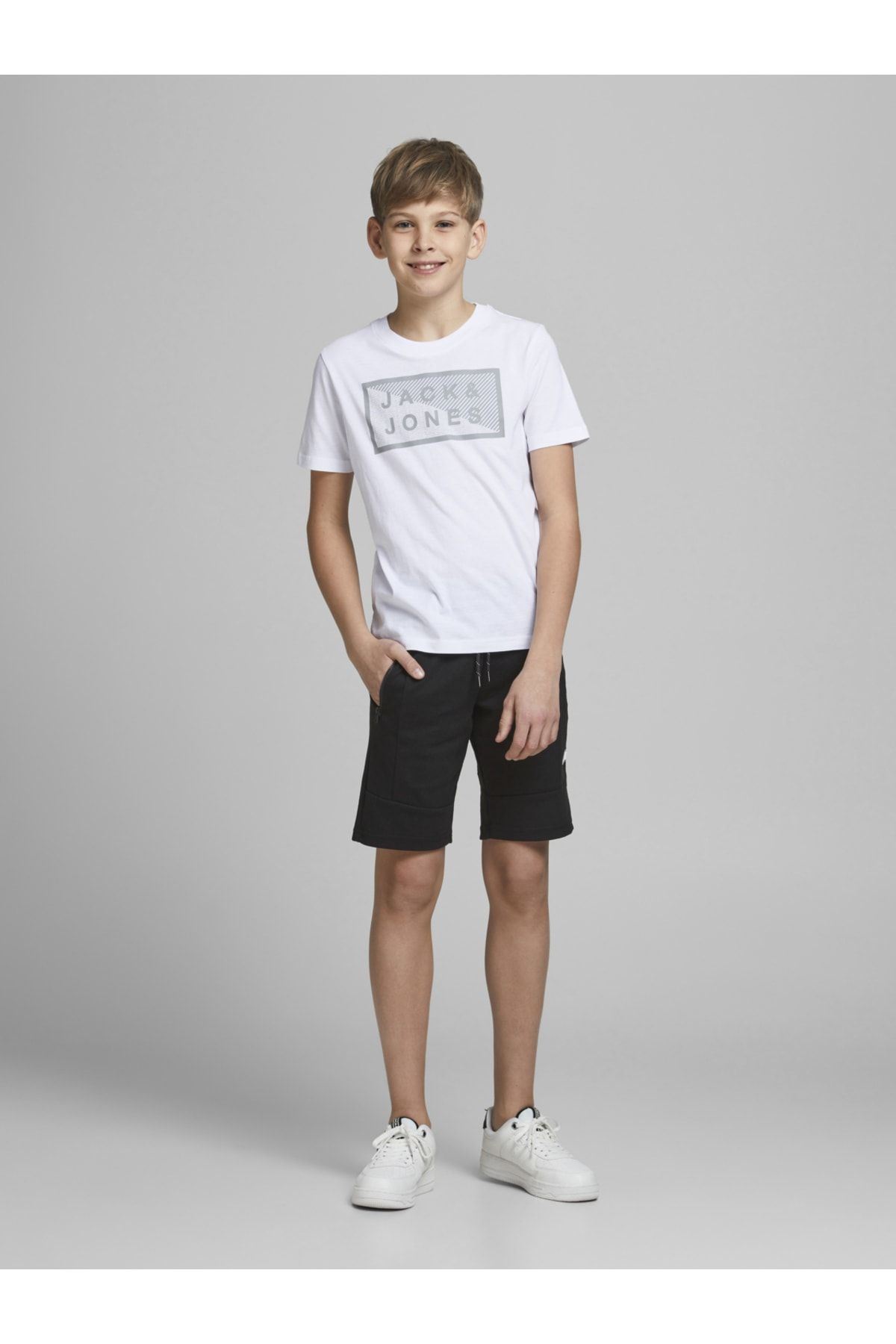 Jack & Jones Düz Renk Logolu Sweat Sort- Çocuk