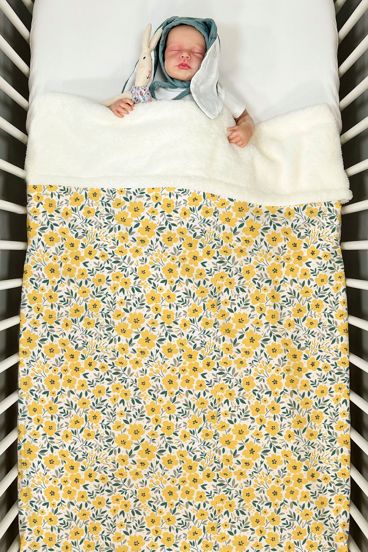 Tuğba Kuğu Peluş Çift Yüz Battaniye (80X120) - Iconic - Sarı Minik Çiçekler