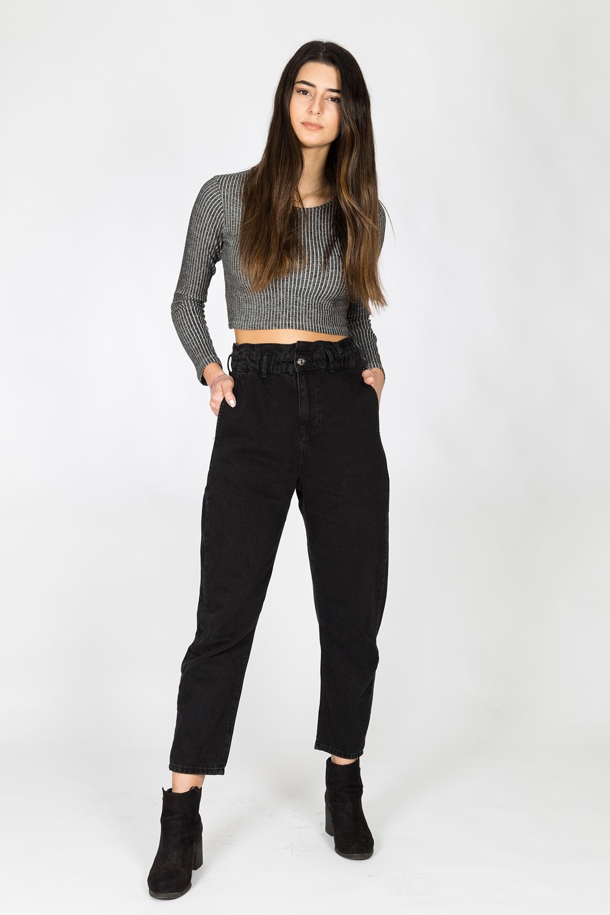 Berm Kadın Siyah Bol Kesim Yüksel Bel Mom Jeans Pantolon