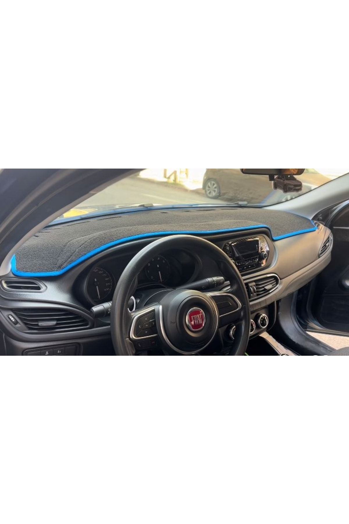 LeeWillson 2015-2020 Modellerine Uygun Fiat Egea Ekransız Torpido Koruma Halısı Siyah Kenar Renk Mavi
