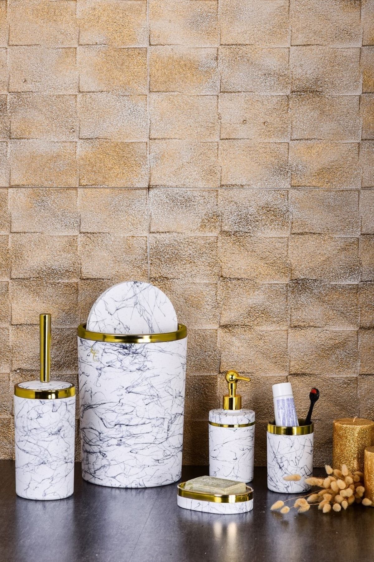İmera Akrilik Yapım Gold Çizgi Siyah Mermer Desen Yuvarlak Granit Banyo Takımı 5'li Banyo Seti Beyaz