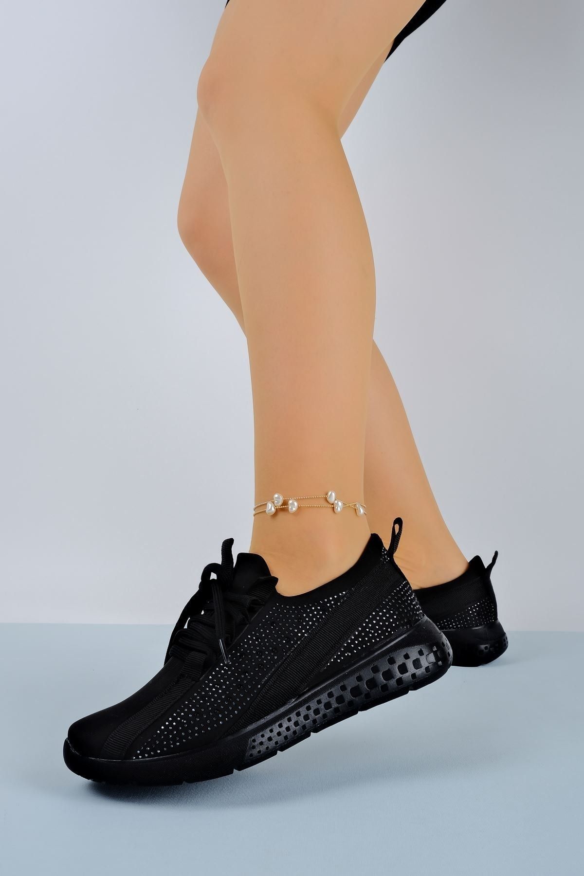 LAL SHOES & BAGS Herbert Kadın Taşlı Bağcıklı Spor Ayakkabı Siyah