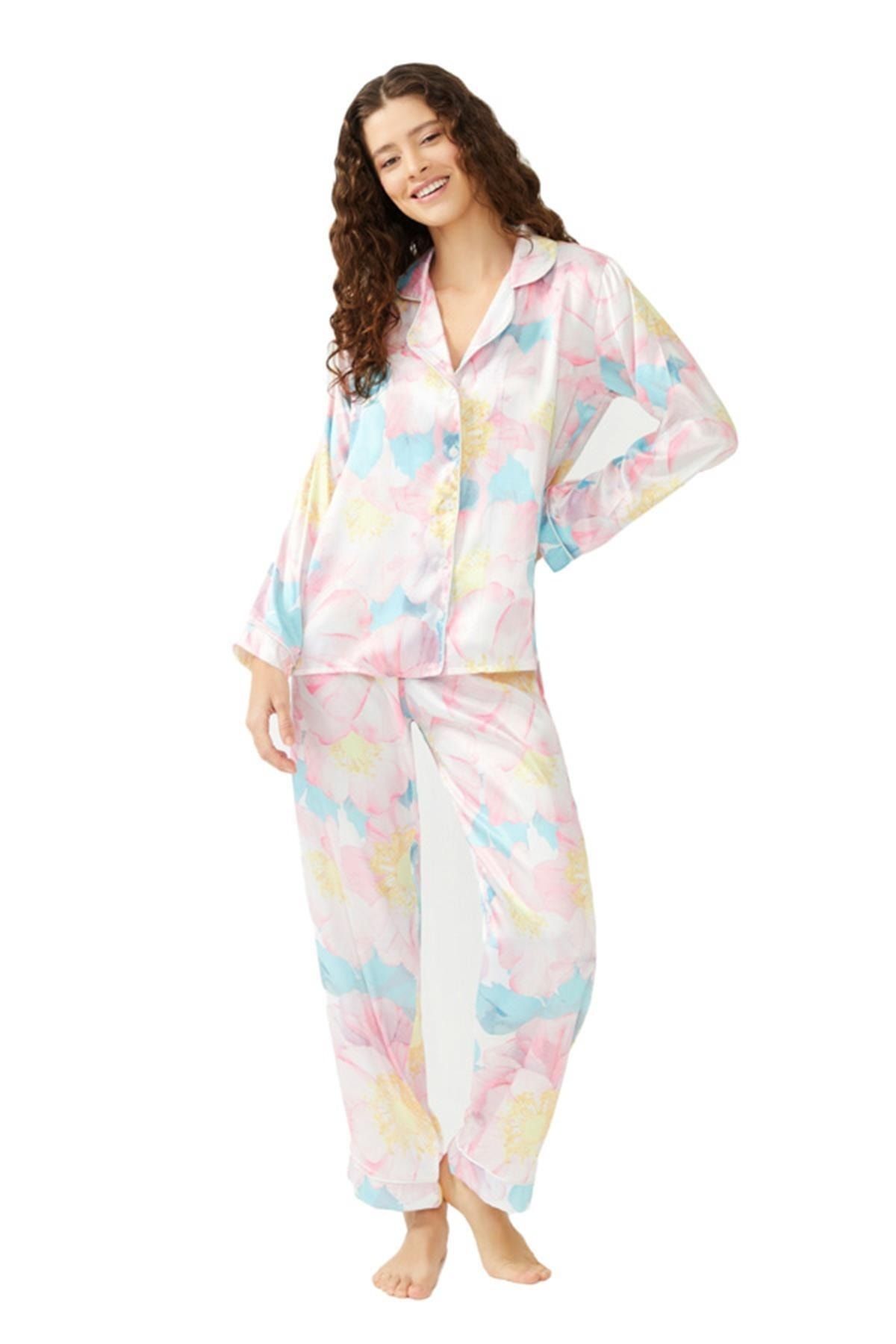 Cottonhill Krem Çiçek Desenli Önden Düğmeli Saten Kadın Pijama Takımı
