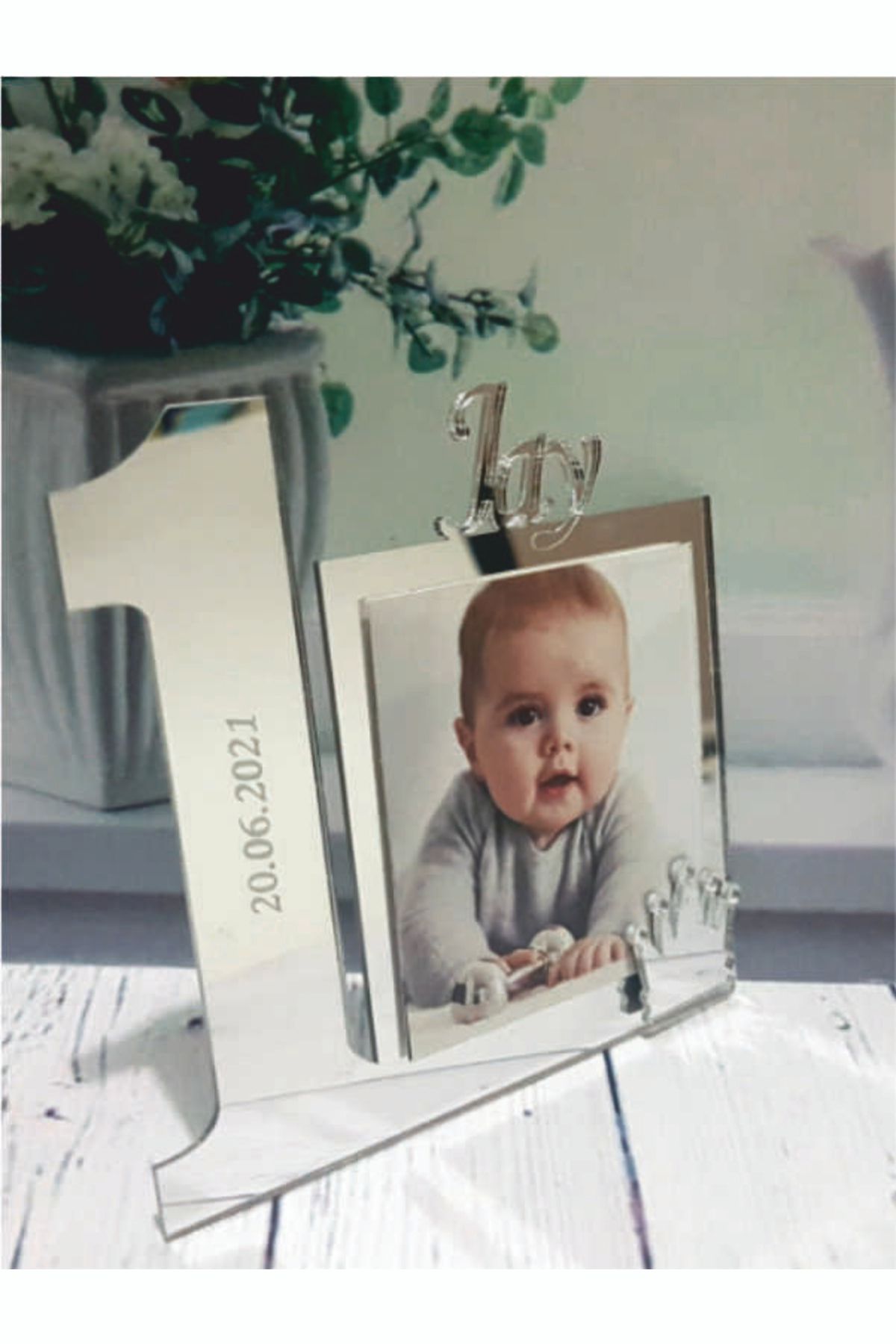 Pleksistore Bir Yaş Resimli Kız Bebek Magnet Pleksi Resim Çerçevesi 15 Adet