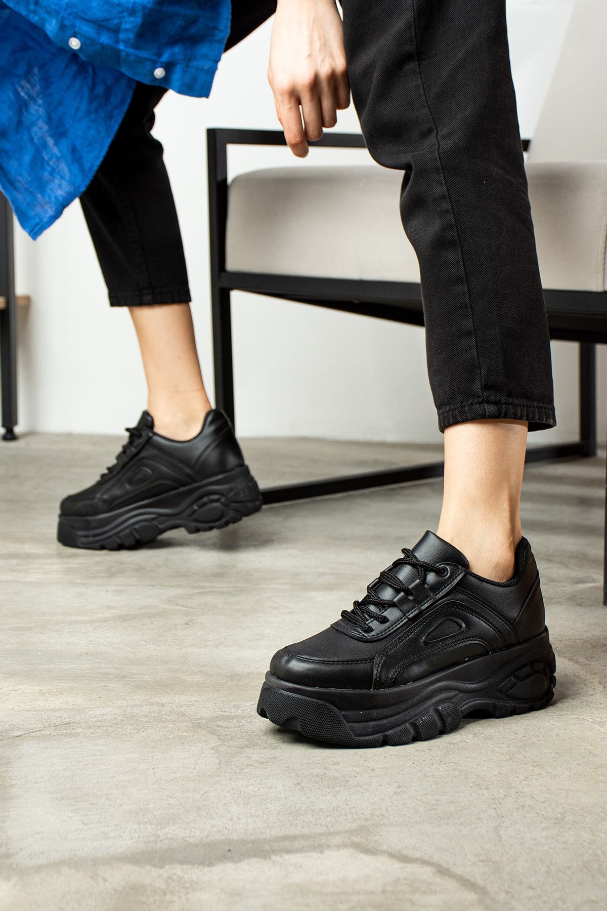İmerShoes Günlük Kadın Siyah Sneaker Spor Ayakkabı Desenli Hafif Yüksek Taban Bağcıklı 001