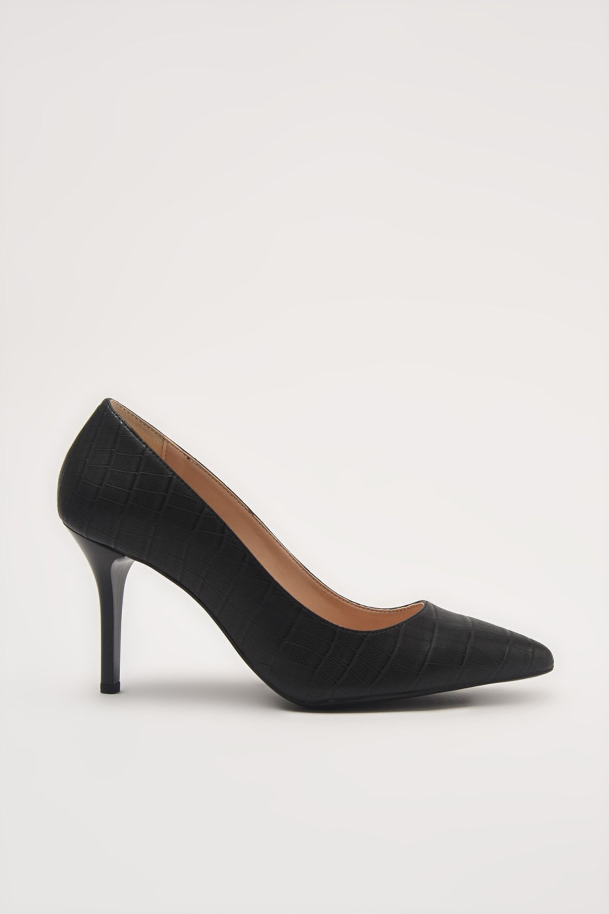 Hotiç Siyah  Klasik Topuklu Ayakkabı 01AYH213560A100