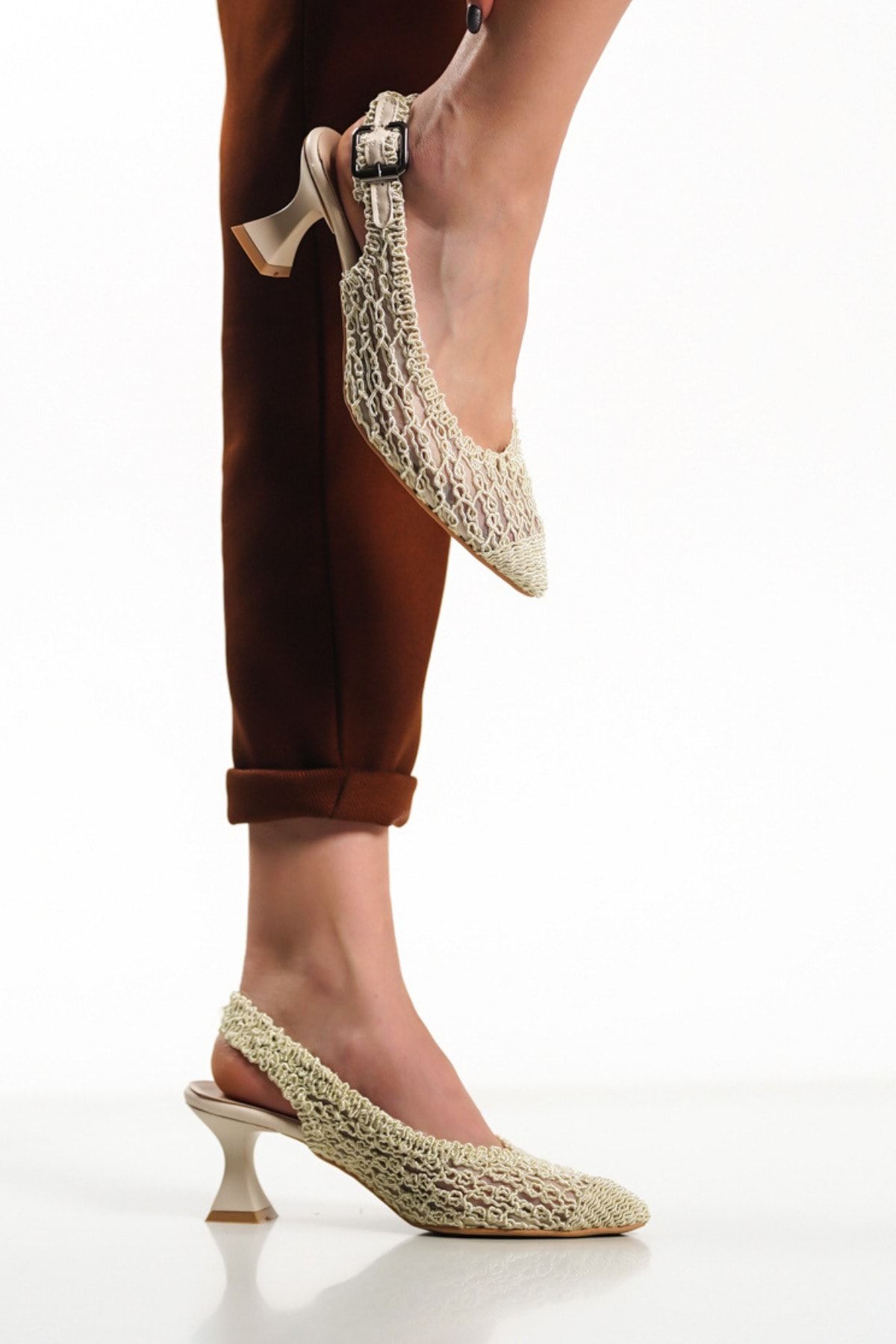 SAYL Bej Örgü Kumaş Arkası Açık Bilekten Bağlamalı Stiletto Kadın Topuklu Ayakkabı