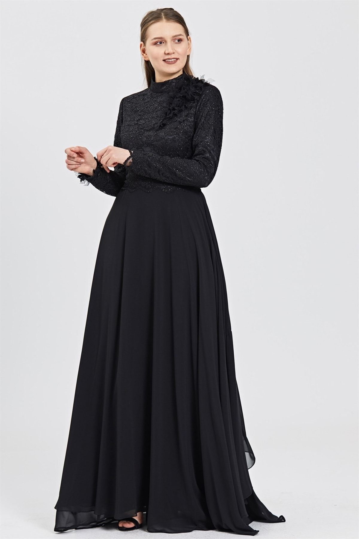 Esswaap Siyah Üst Beden Dantel, Çiçek Ve Yaprak Aksesuarlı Şifon Etekli Abiye Elbise
