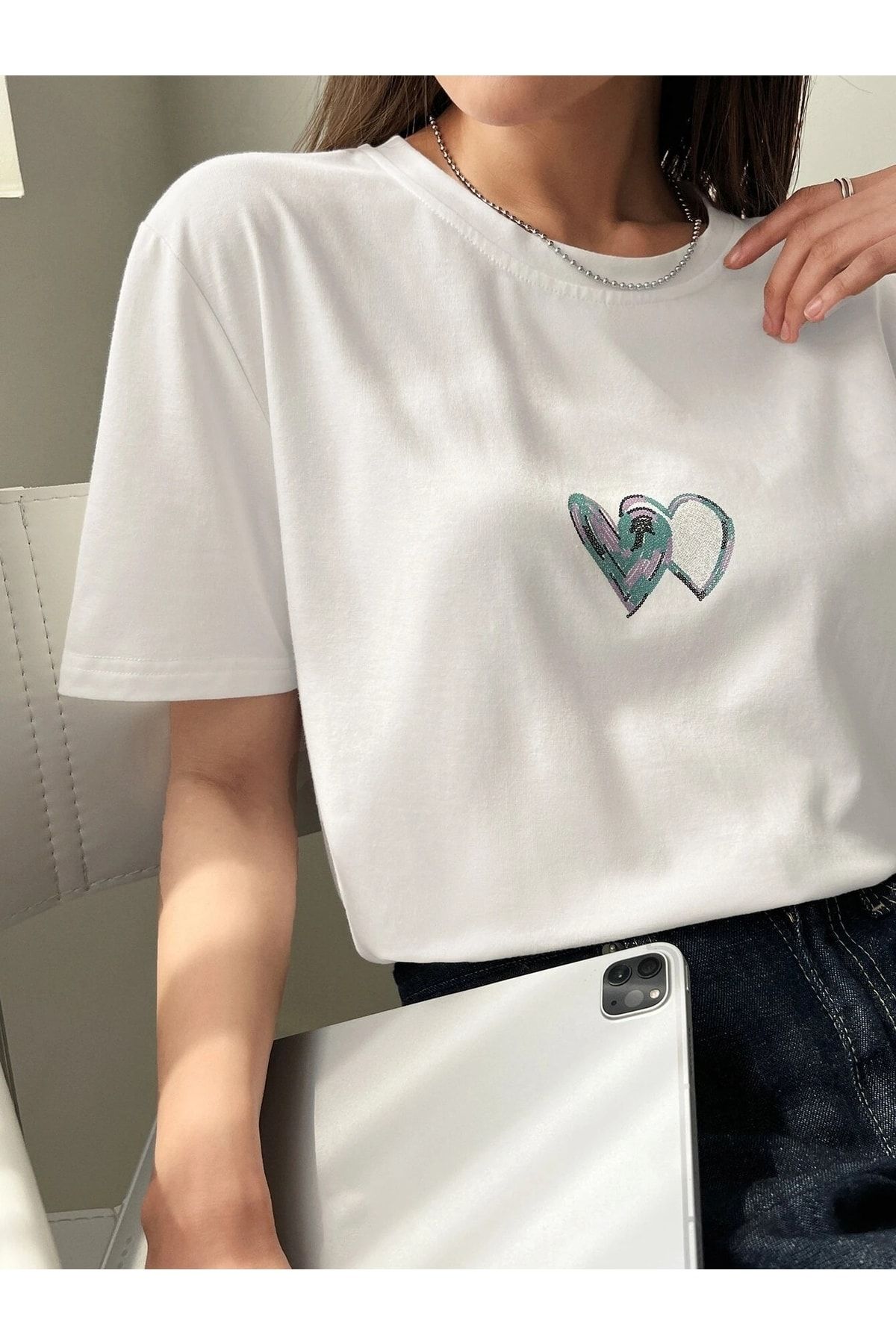Trendseninle Kadın Beyaz Çift Heart Baskılı Oversize T-shirt