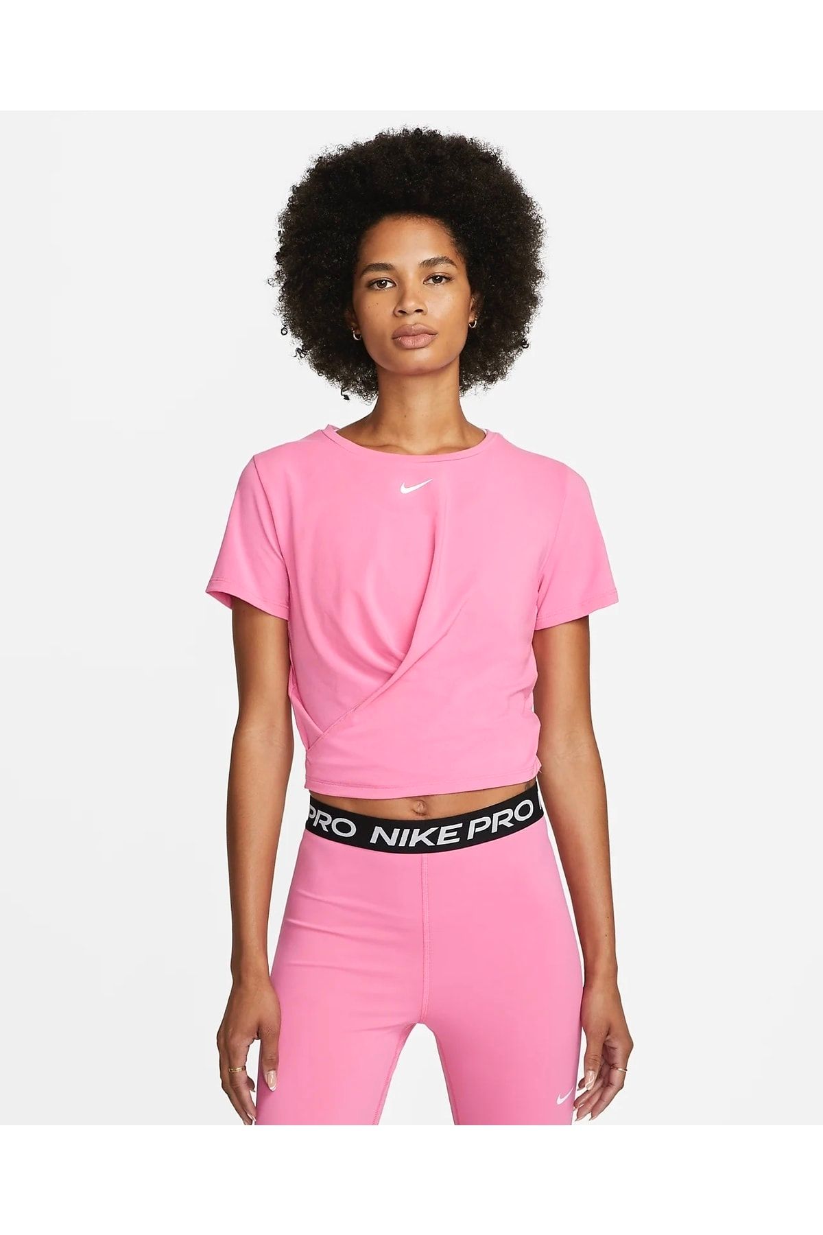 Nike One Luxe Dri Fit Short Sleeve Standard Fit Kadın Tişört