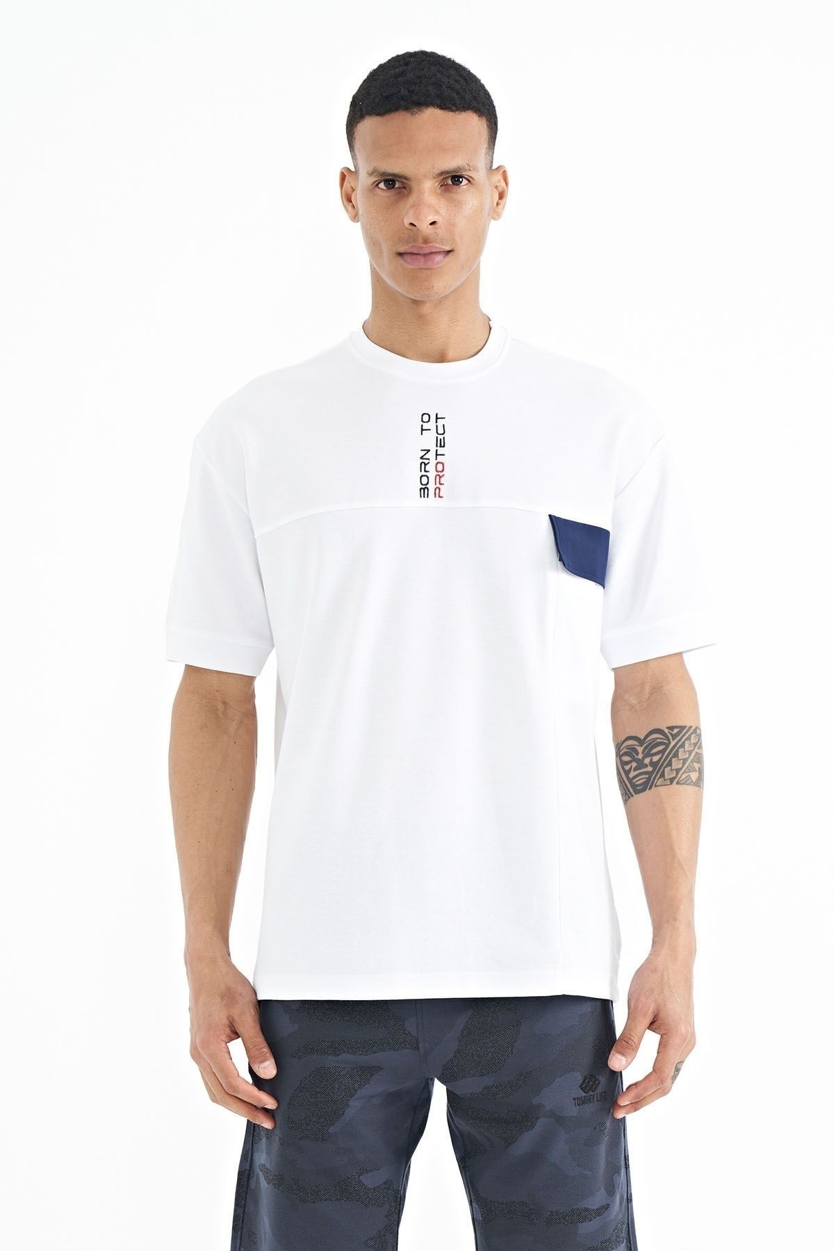 TOMMY LIFE Beyaz Gizli Cep Detaylı Baskılı Oversize Erkek T-shirt - 88244