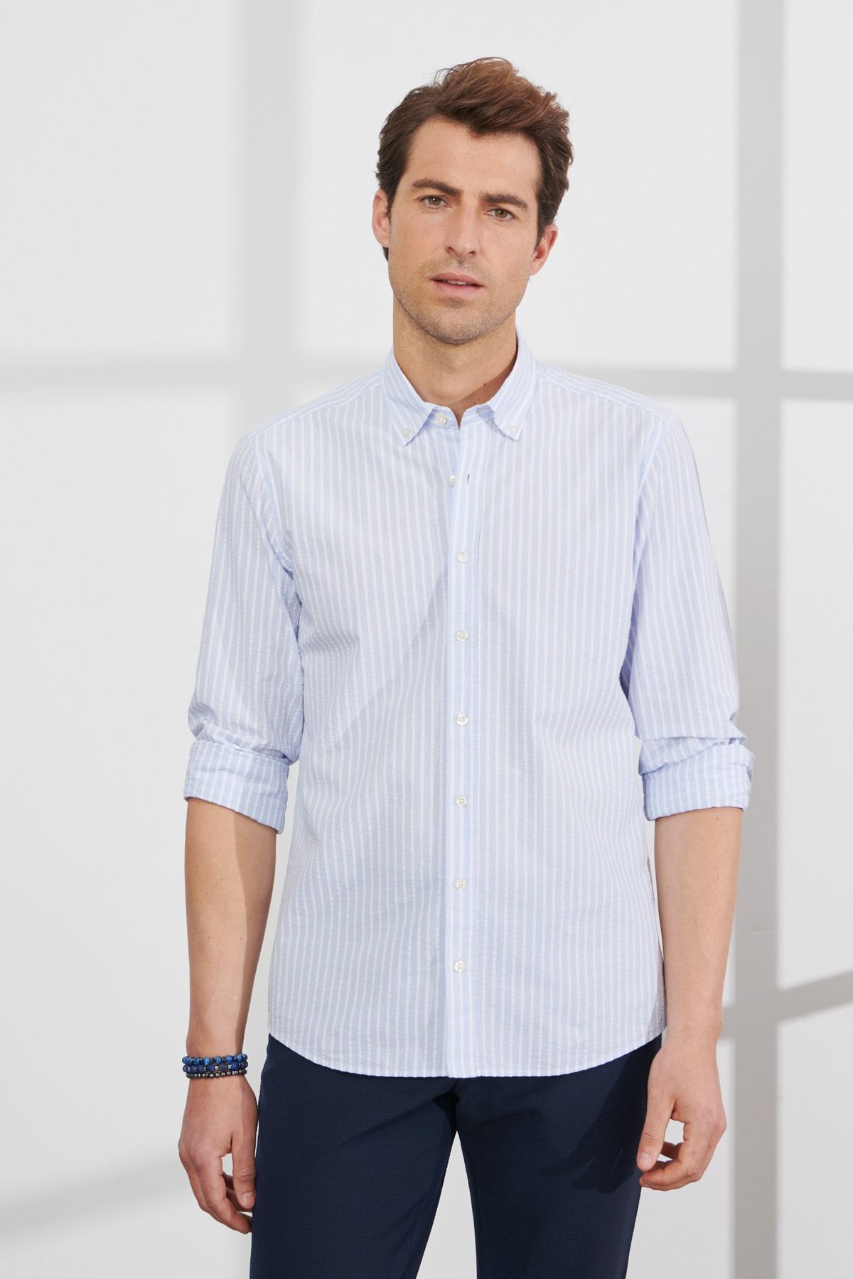 Altınyıldız Classics Erkek Mavi-beyaz Slim Fit Dar Kesim Düğmeli Yaka %100 Pamuk Çizgili Gömlek