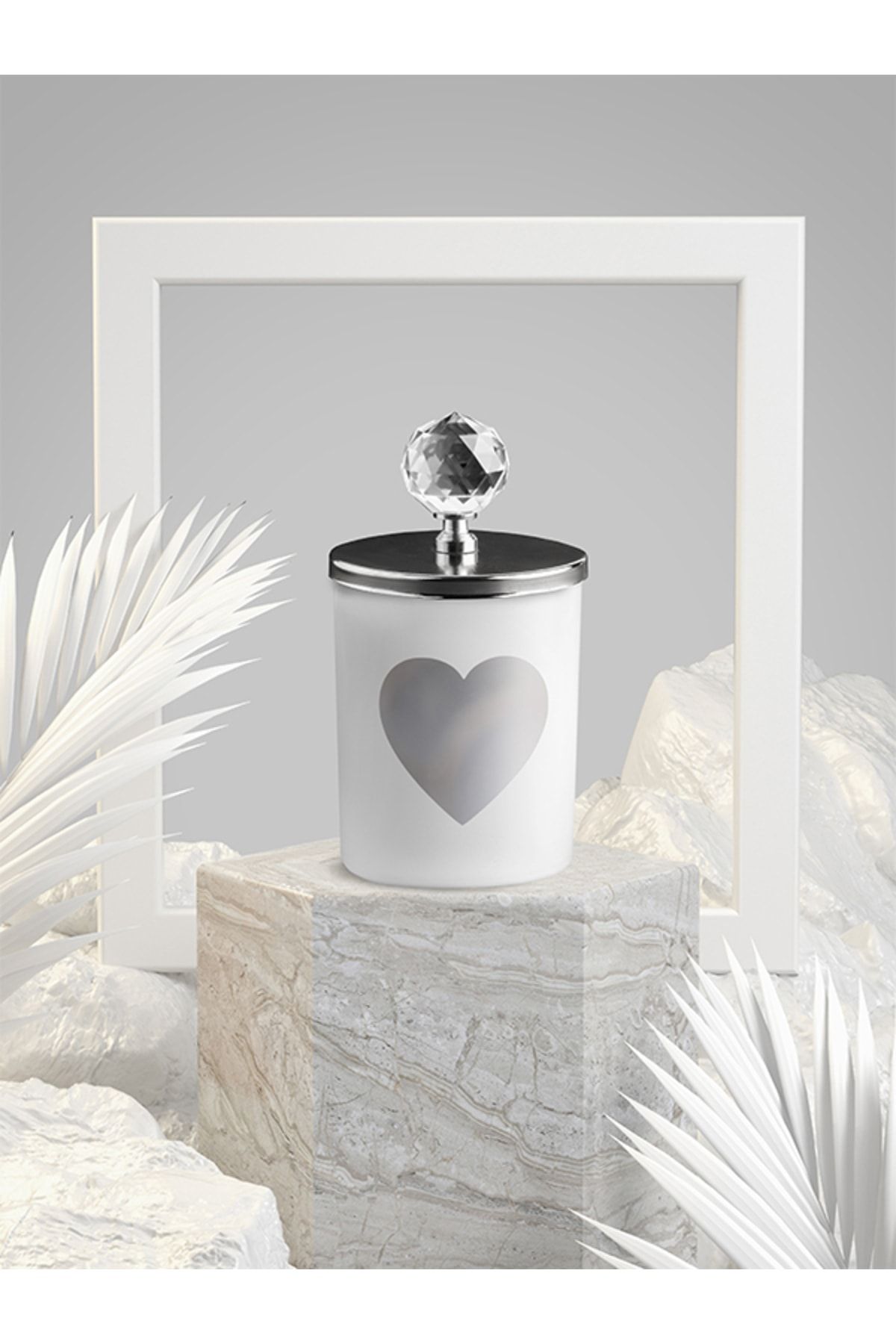 Tiem Concept Özel Tasarım Kalp Vanilya Kokulu Gümüş Kristal Tepelikli Beyaz Bardak Mum