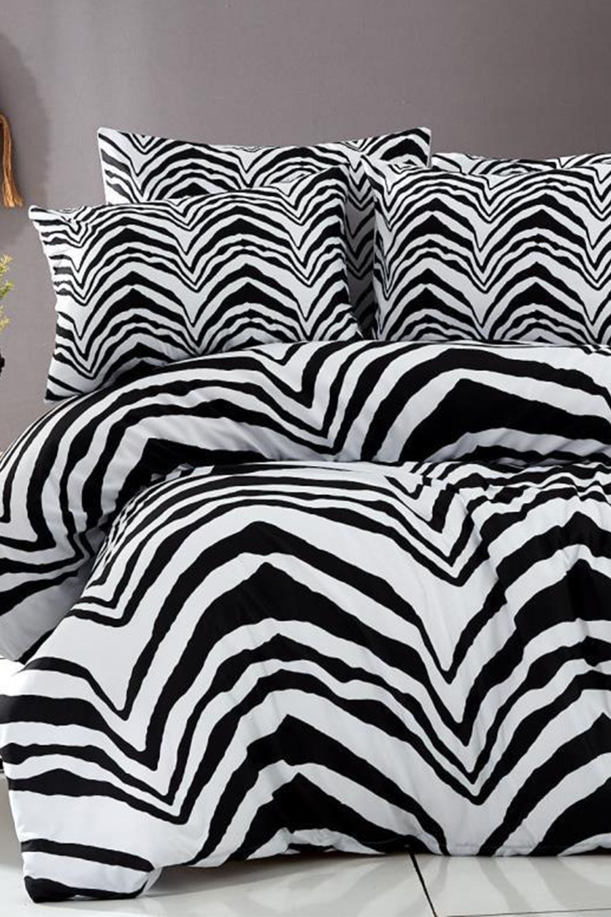 Çeyiz Diyarı Zebra Desen Siyah Beyaz Çift Kişilik Nevresim Seti