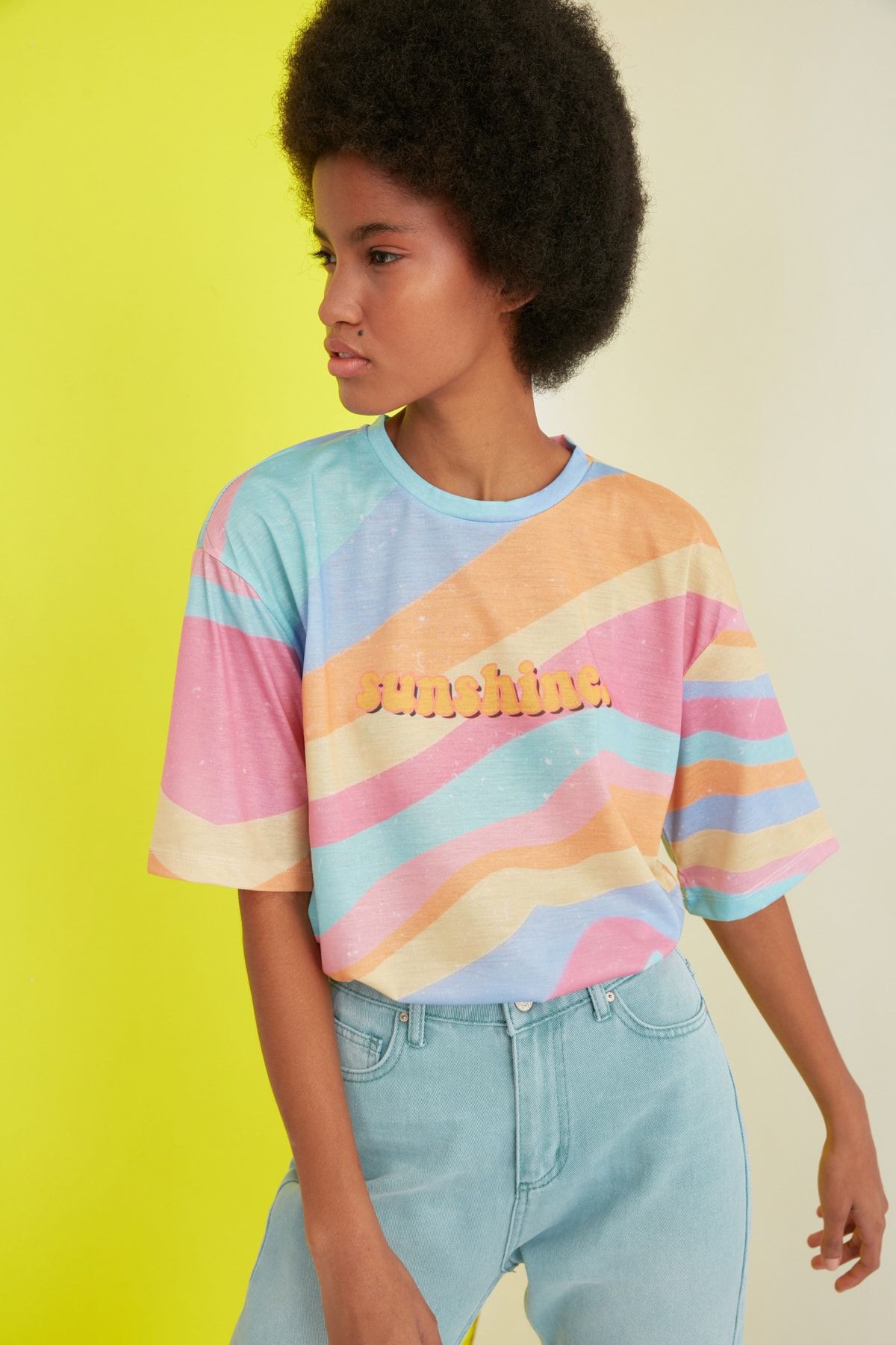 TRENDYOLMİLLA Çok Renkli Loose Örme T-Shirt TWOSS21TS0910