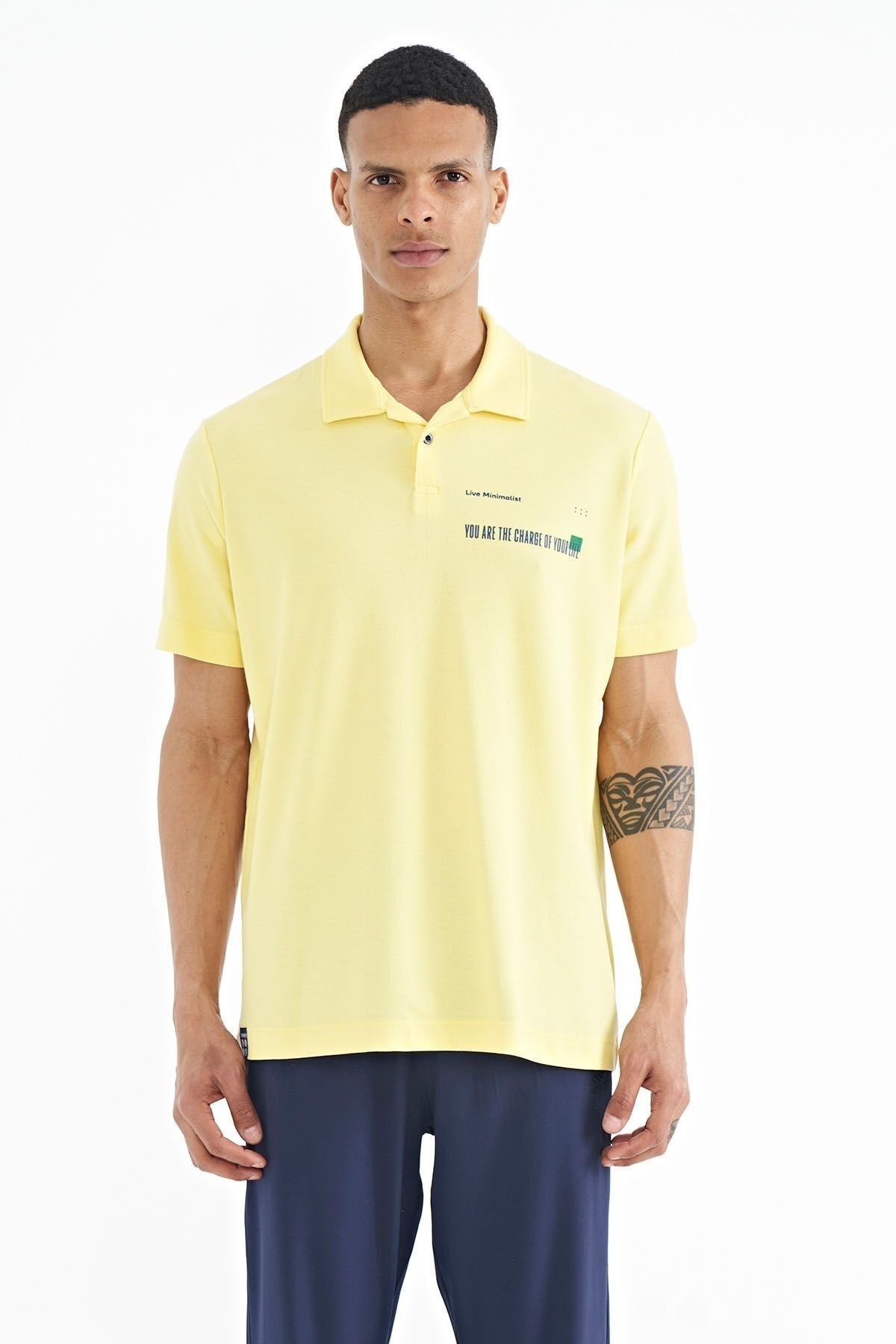 TOMMY LIFE Sarı Yazı Baskılı Standart Form Polo Yaka Erkek T-shirt - 88236