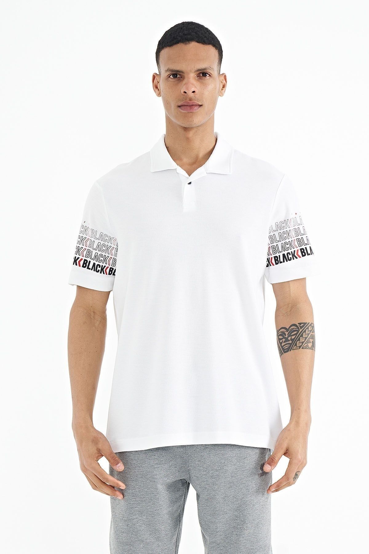 TOMMY LIFE Beyaz Kol Baskı Detaylı Polo Yaka Standart Form Erkek T-shirt - 88240