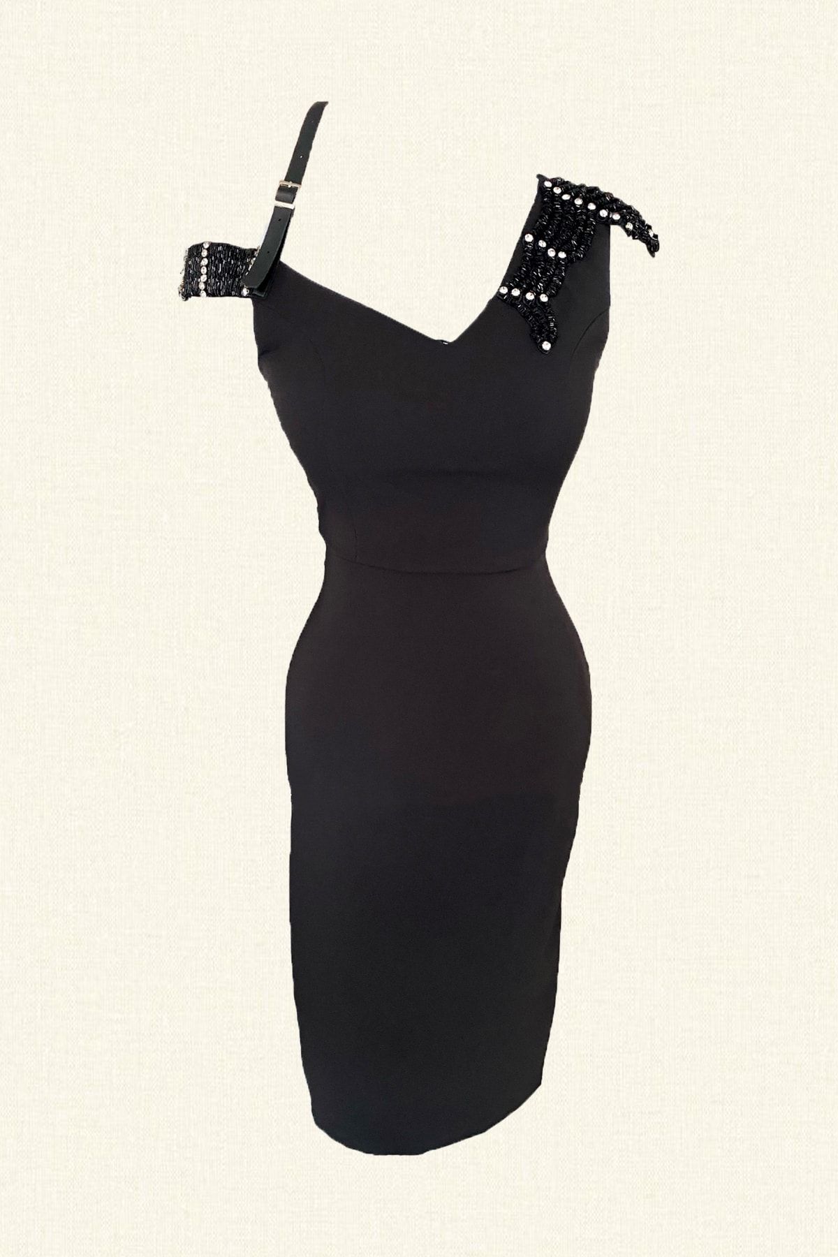 GZ Design Siyah Omuzları Boncuk Işlemeli Elbise