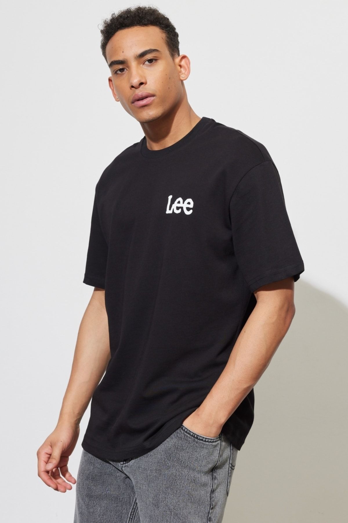 Lee Loose Fit Rahat Kesim Bisiklet Yaka %100 Pamuk Siyah Erkek T-shirt