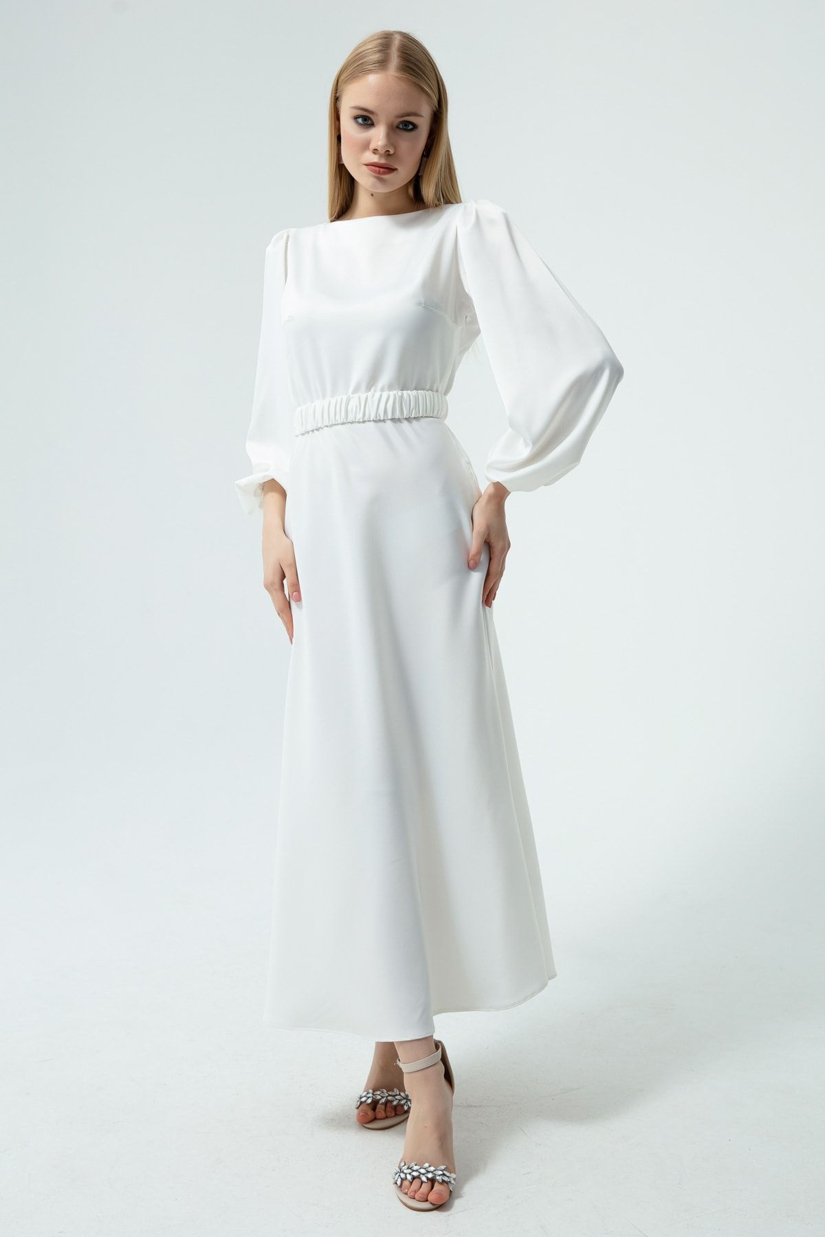 Lafaba Kadın Beyaz Uzun Balon Kollu Nişan Elbisesi