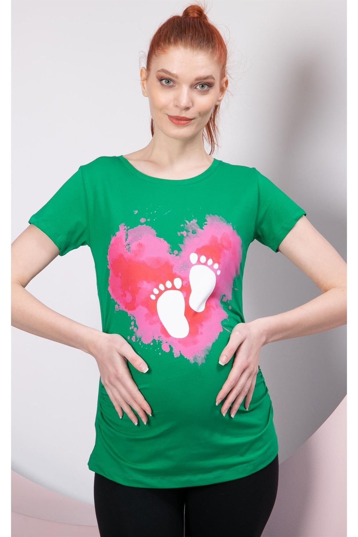 Görsin Hamile Gör&sin Kalp Üstü Ayak Izi Baskılı Yeşil Hamile Tişört