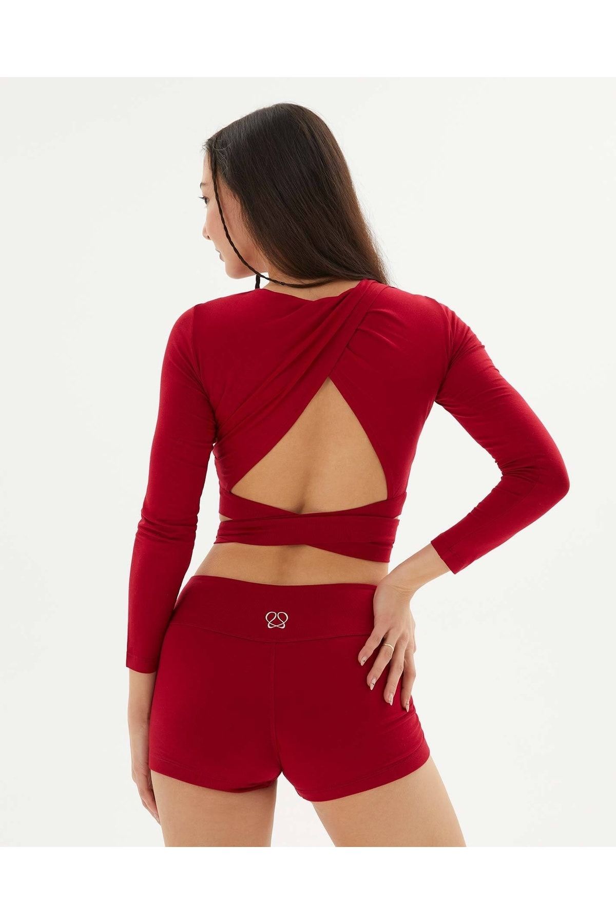Ayma Active Kırmızı Uzun Kollu Sırt Dekolteli Drape Detaylı Crop Bluz