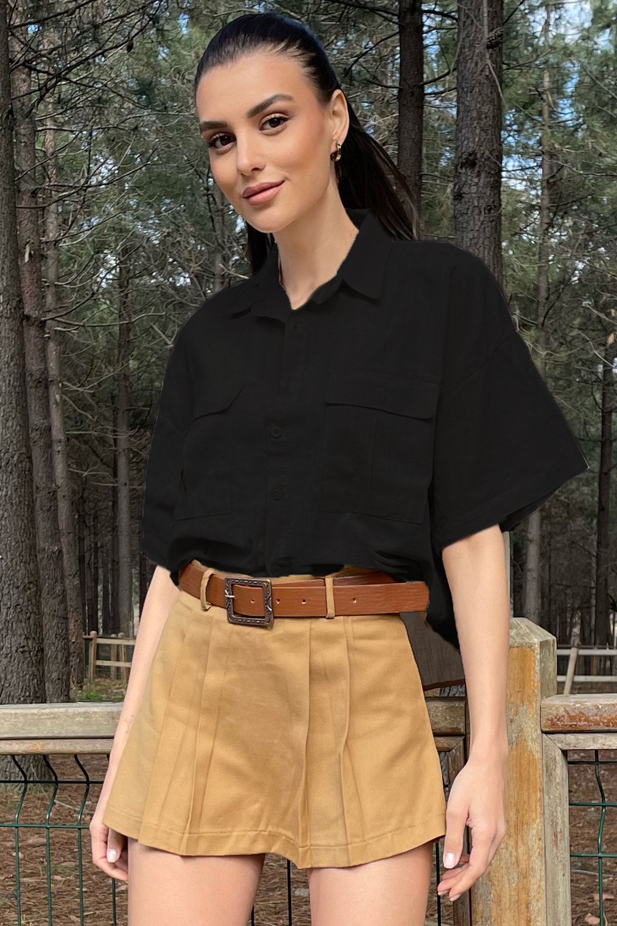 Trend Alaçatı Stili Kadın Siyah Çift Cepli Yarım Kol Keten Gömlek ALC-X9991