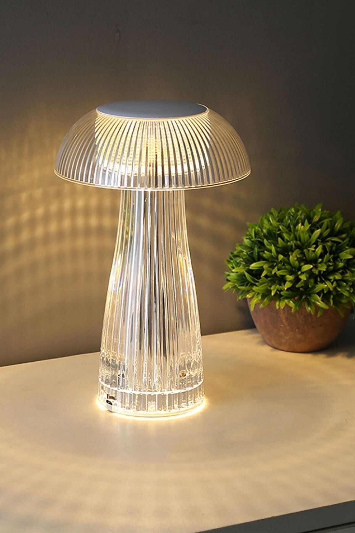 Buffer ® Mantar Model Usb Şarjlı Dokunmatik 3 Farklı Işık Modlu Masa Üstü Kristal Akrilik Lamba Led