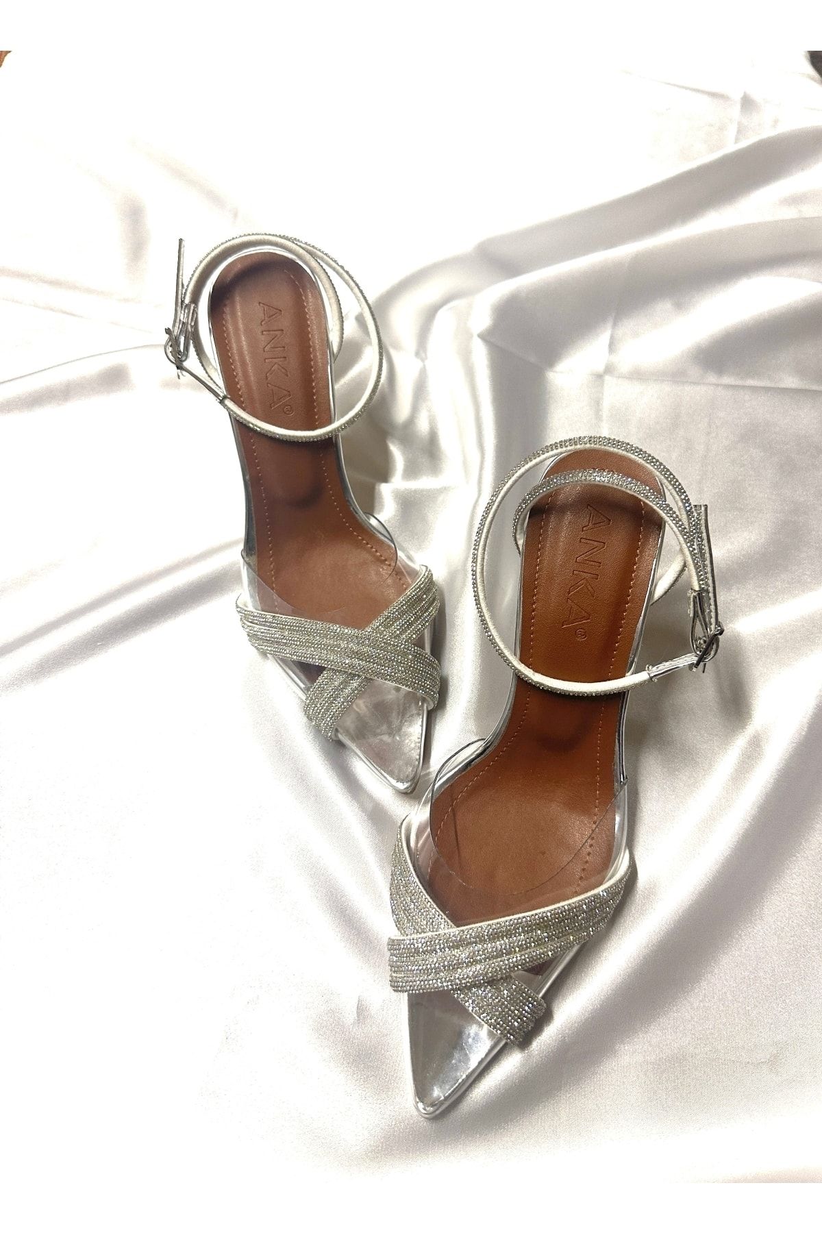 TrendyAnka Kadın Princess Gümüş Taba Şeffaf Çapraz Taşlı 8 Cm Şeffaf Topuklu Sivri Burunlu Abiye Ayakkabı