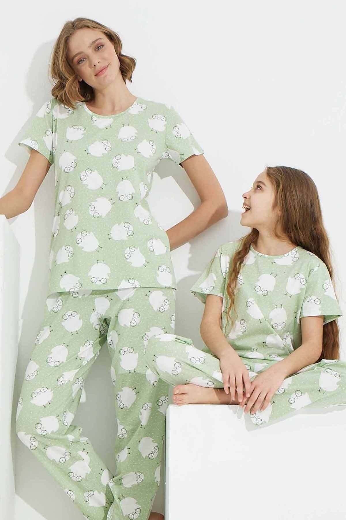 Siyah İnci Yeşil Civciv Desenli Örme Pijama Takım