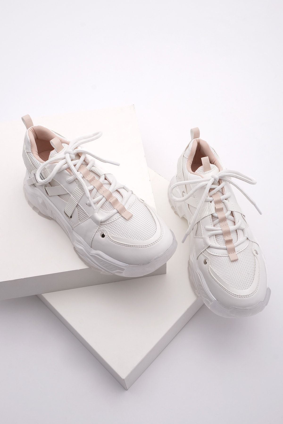 Marjin Kadın Yüksek Şeffaf Taban Sneaker Bağcıklı Spor Ayakkabı Ojis beyaz