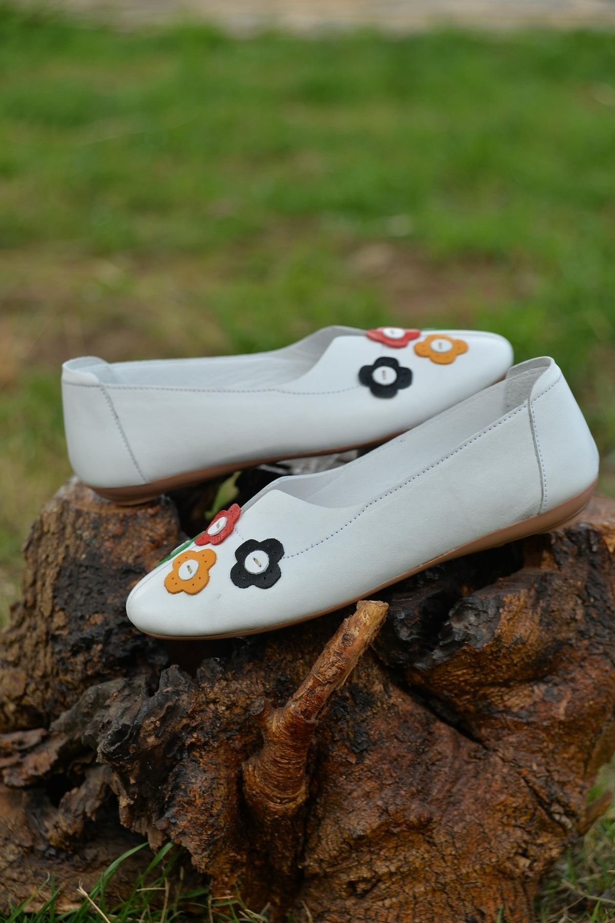 Dunlop Kadın Beyaz Içi Dışı%100 Hakiki Deri Babet Günlük Ayakkabı Rahatlık Ve Şıklığı Bir Arada Sunan Model