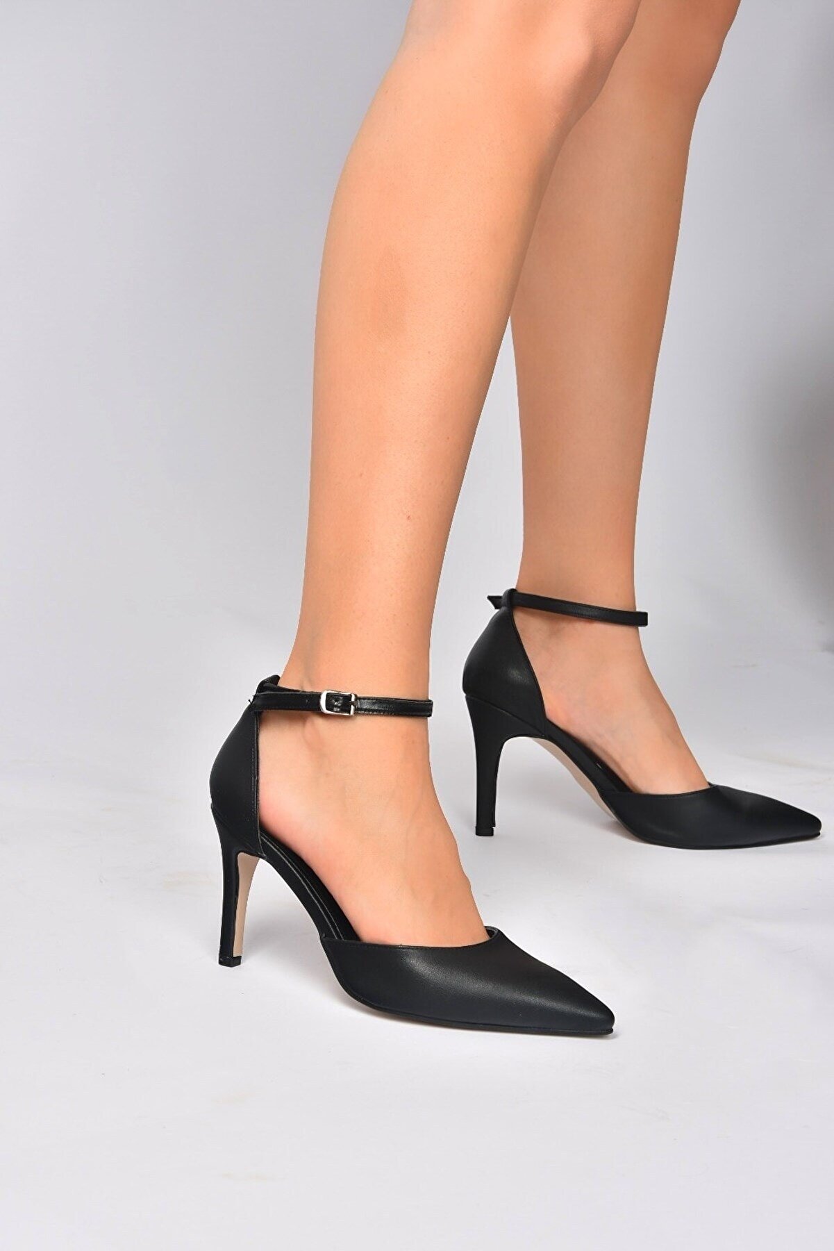 Fox Shoes Siyah Kadın Topuklu Ayakkabı K404010709