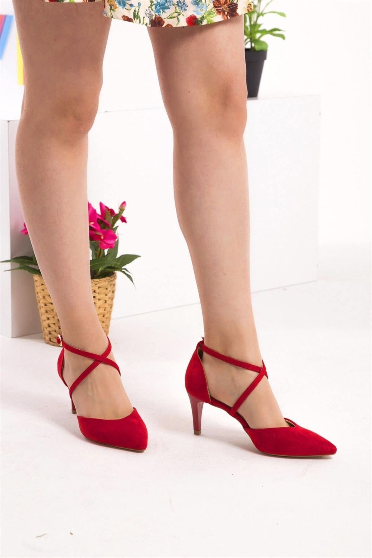 Fox Shoes Kırmızı Kadın Topuklu Ayakkabı D654054802