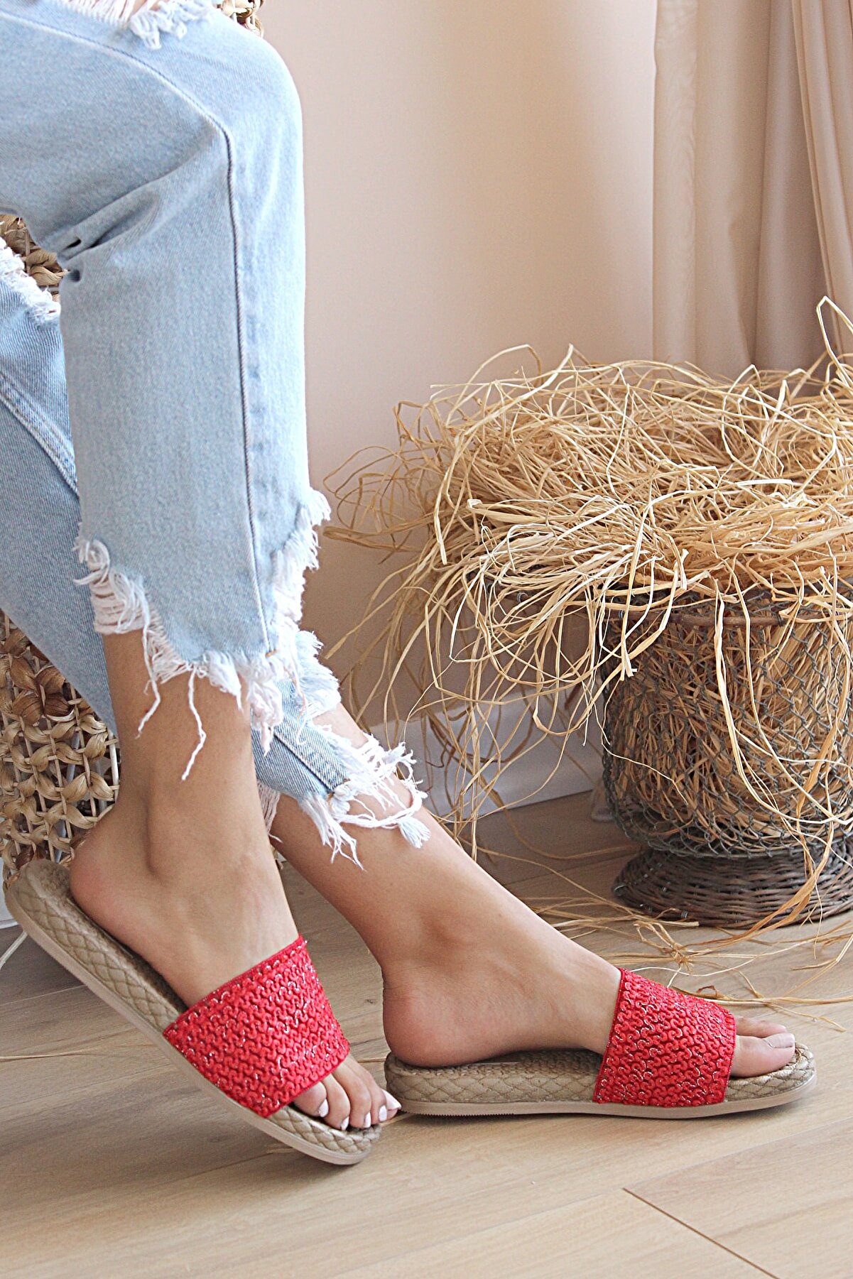 Pembe Potin Kadın Kırmızı Sandalet