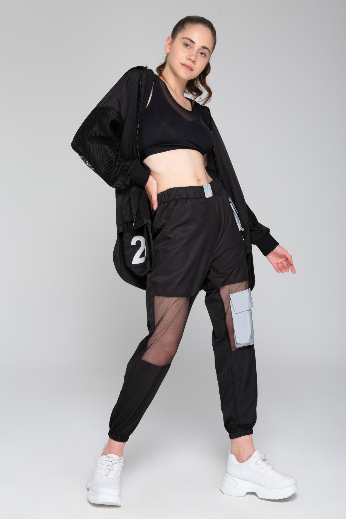 İzumi Sport Kadın Siyah Gri Reflöktörlü Tül Detaylı Pantalon