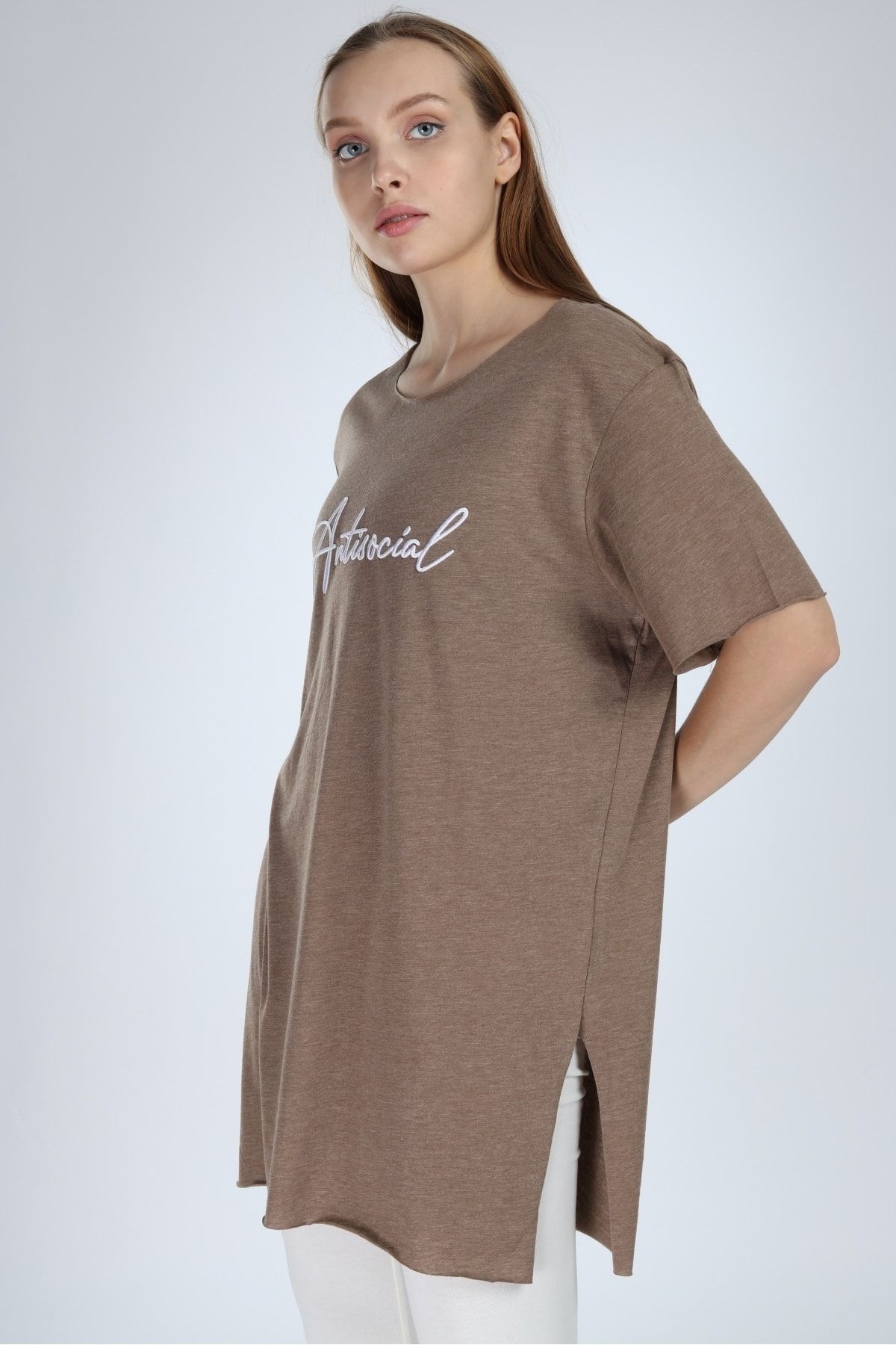 Millionaire Kahverengi Yırtmaçlı Antisocial Nakışlı Oversize T-shirt