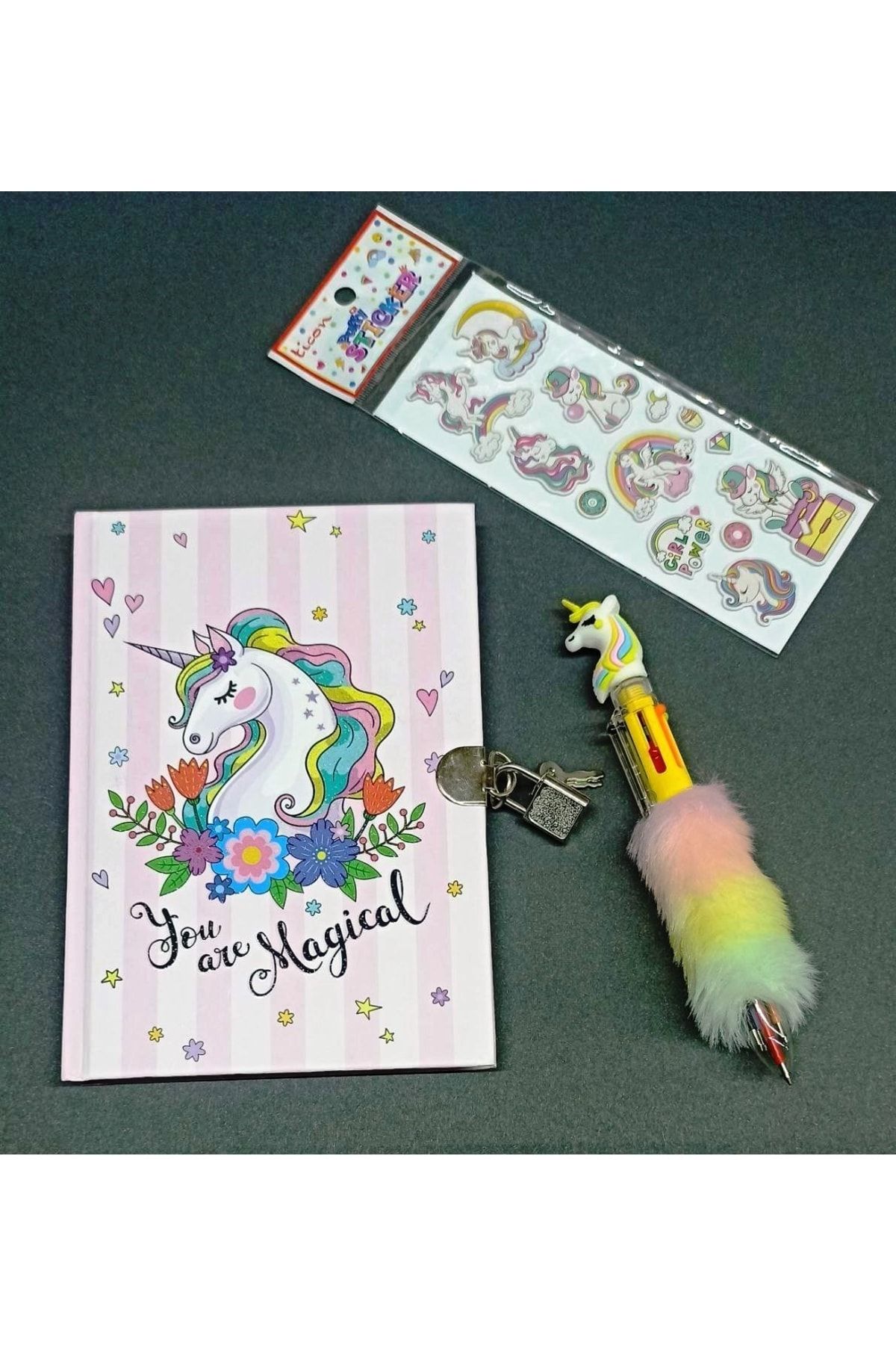 ÇINAR DEFTER Kilitli Unicorn Günlük Hatıra Defteri + 6 Renk Pofuduk Tüylü Tükenmez Kalem + Sticker