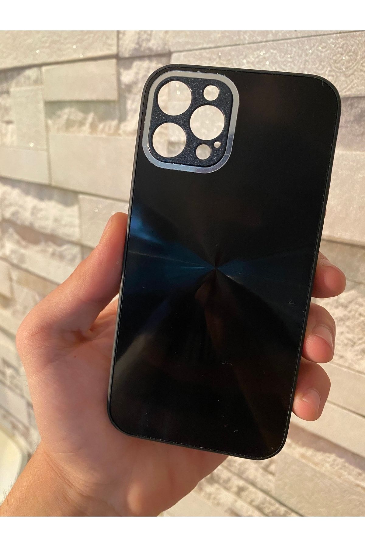 Penguen I Phone 13 Pro Max Siyah Prizma Cam Görünümlü Kılıf