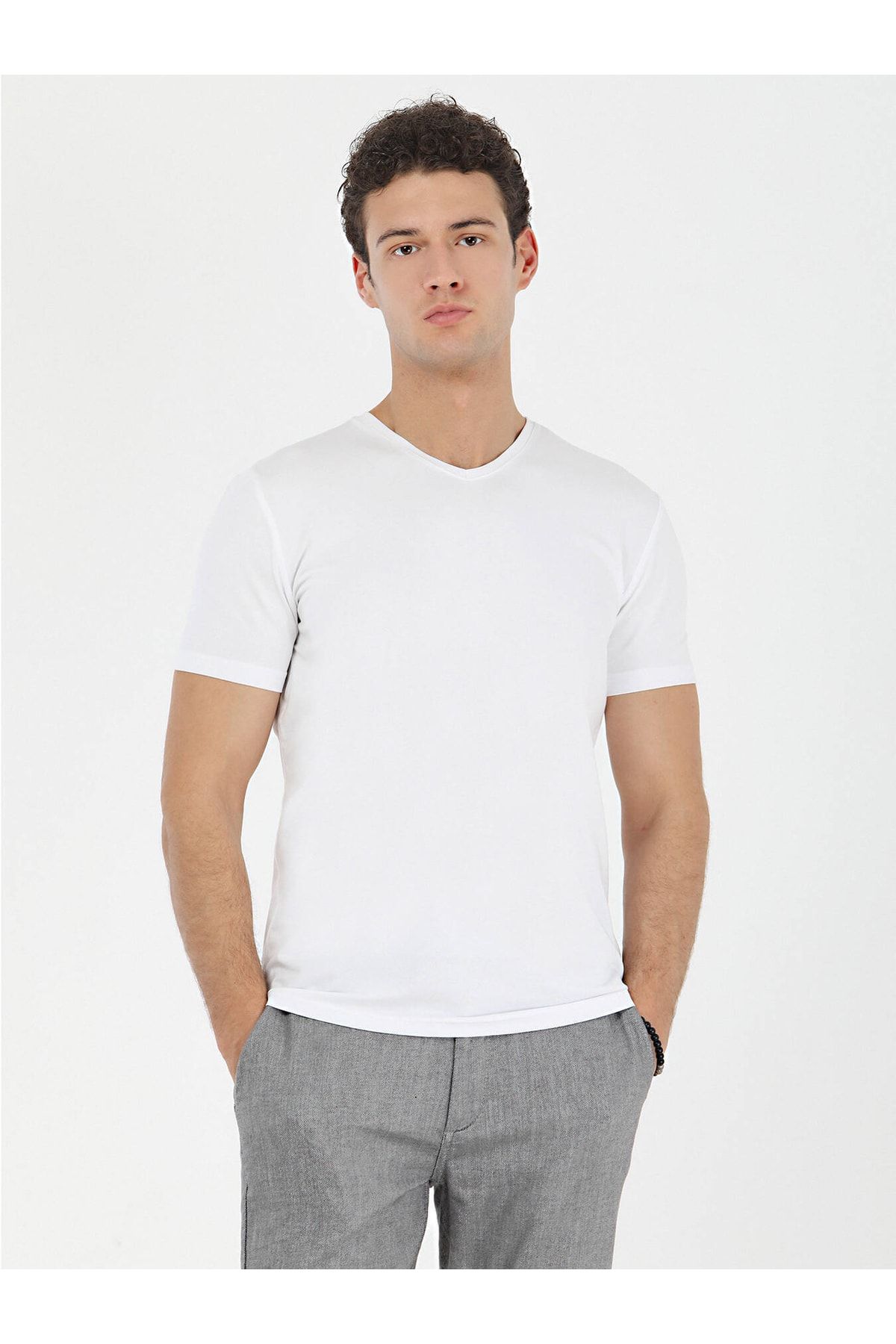 Kip Beyaz V Yaka Pamuk Karışımlı T-shirt